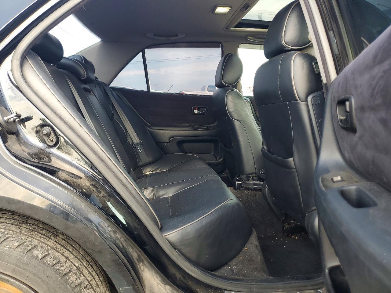 2002 Lexus Is 300 Base Черный vin: JTHBD192320047533
