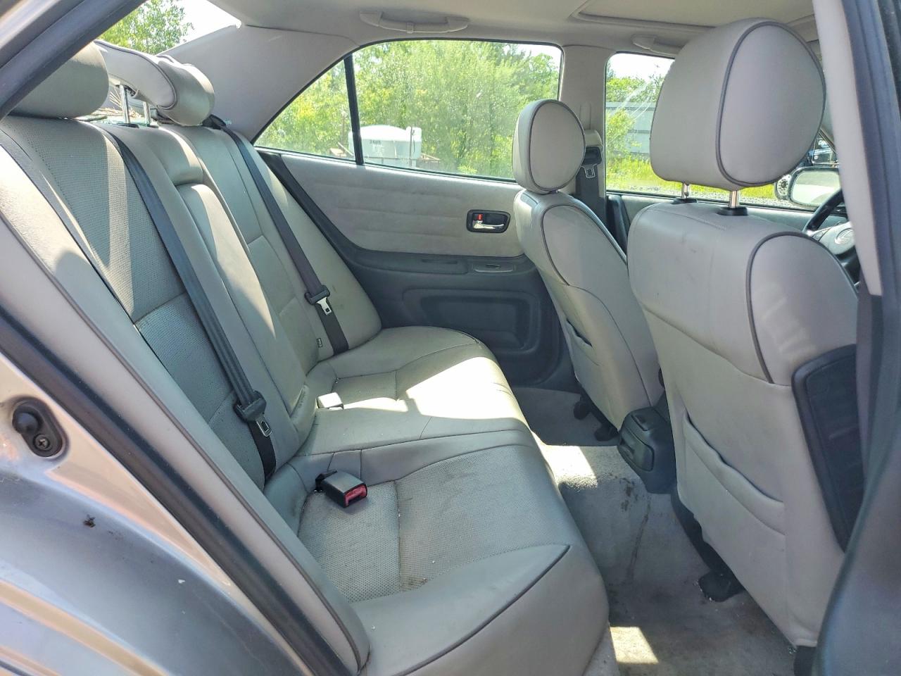 2003 Lexus Is 300 Серебряный vin: JTHBD192330074801