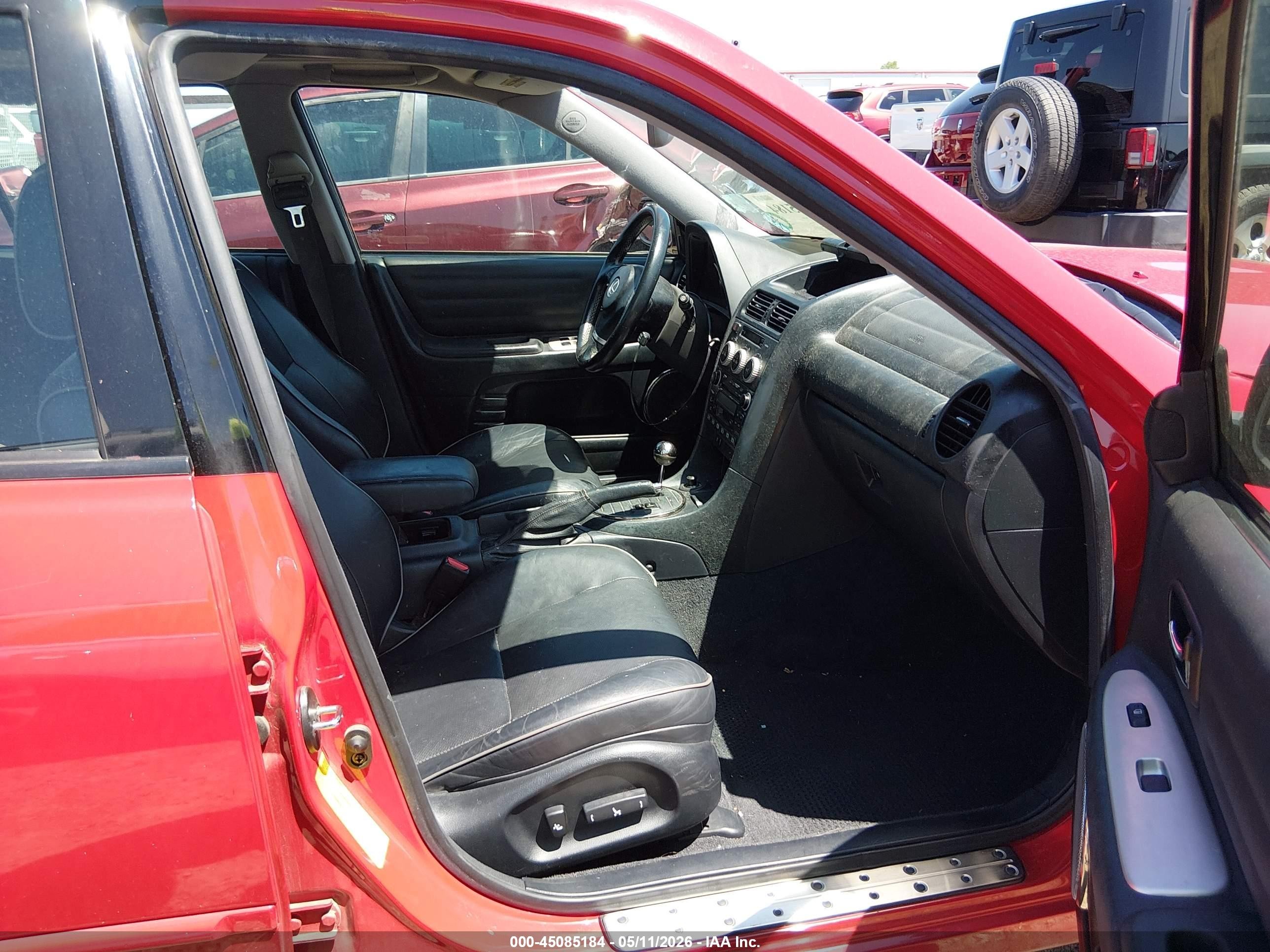 2004 Lexus Is 300   Red vin: JTHBD192340085637