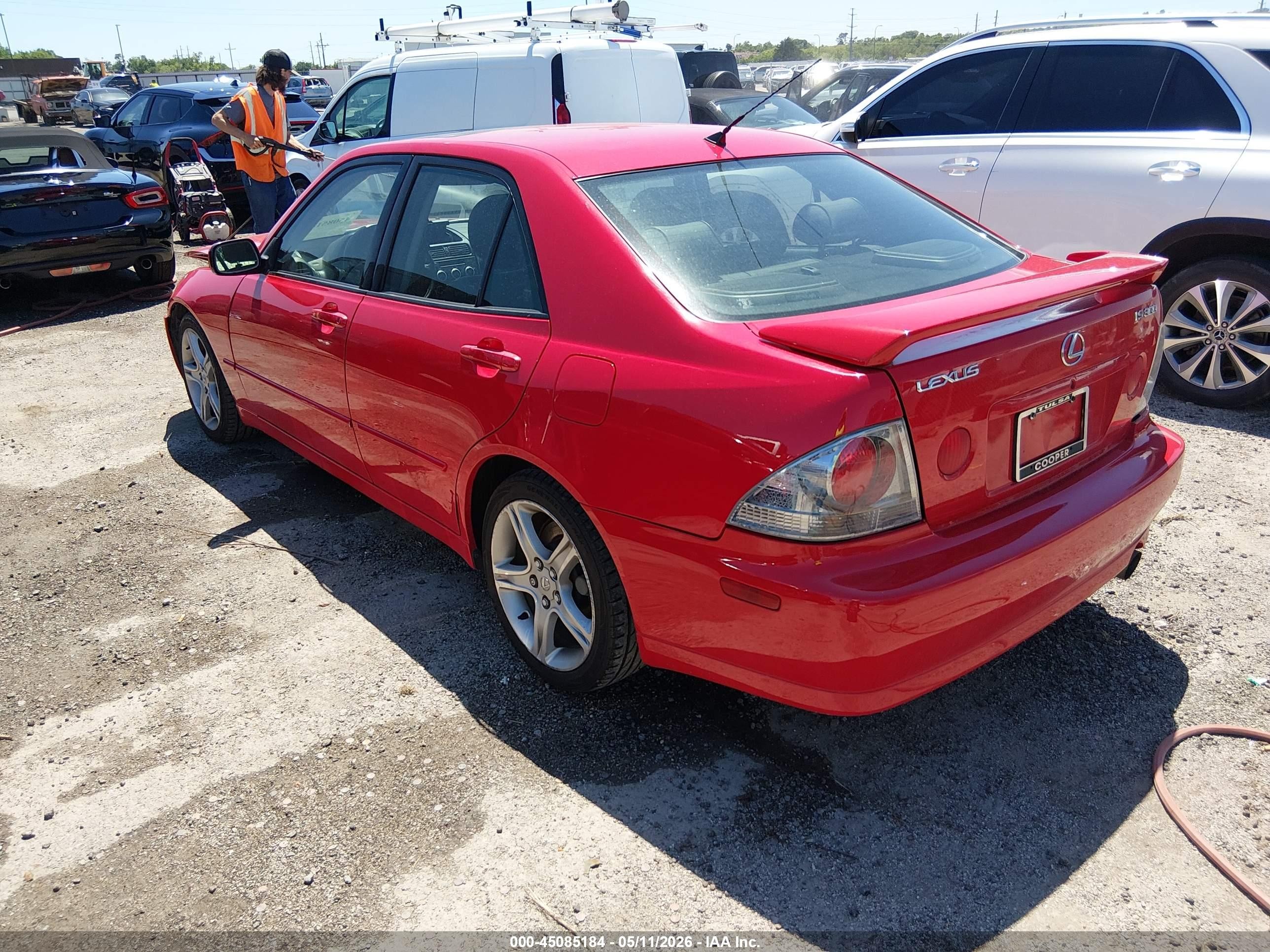 2004 Lexus Is 300   Red vin: JTHBD192340085637