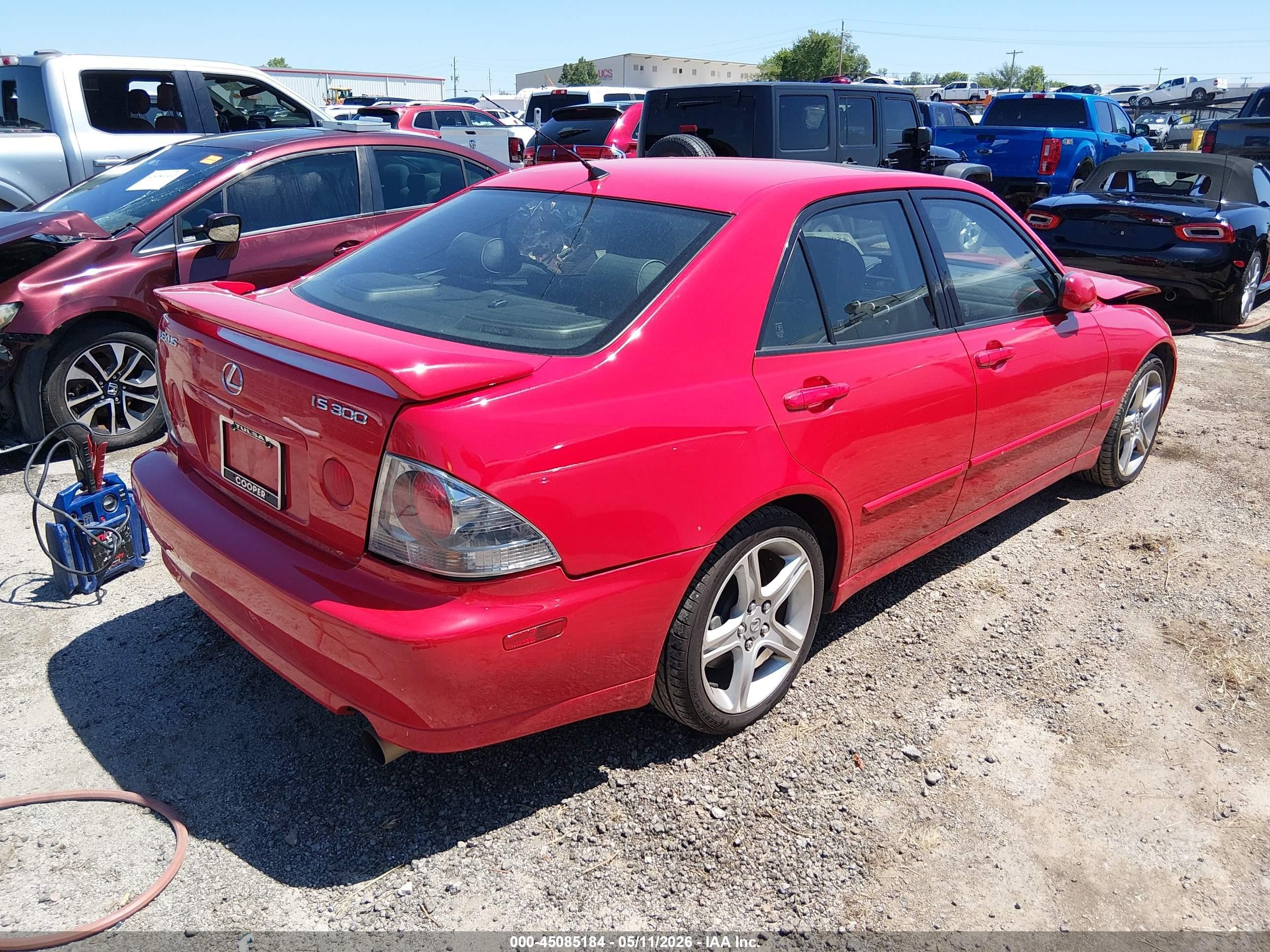 2004 Lexus Is 300   Red vin: JTHBD192340085637