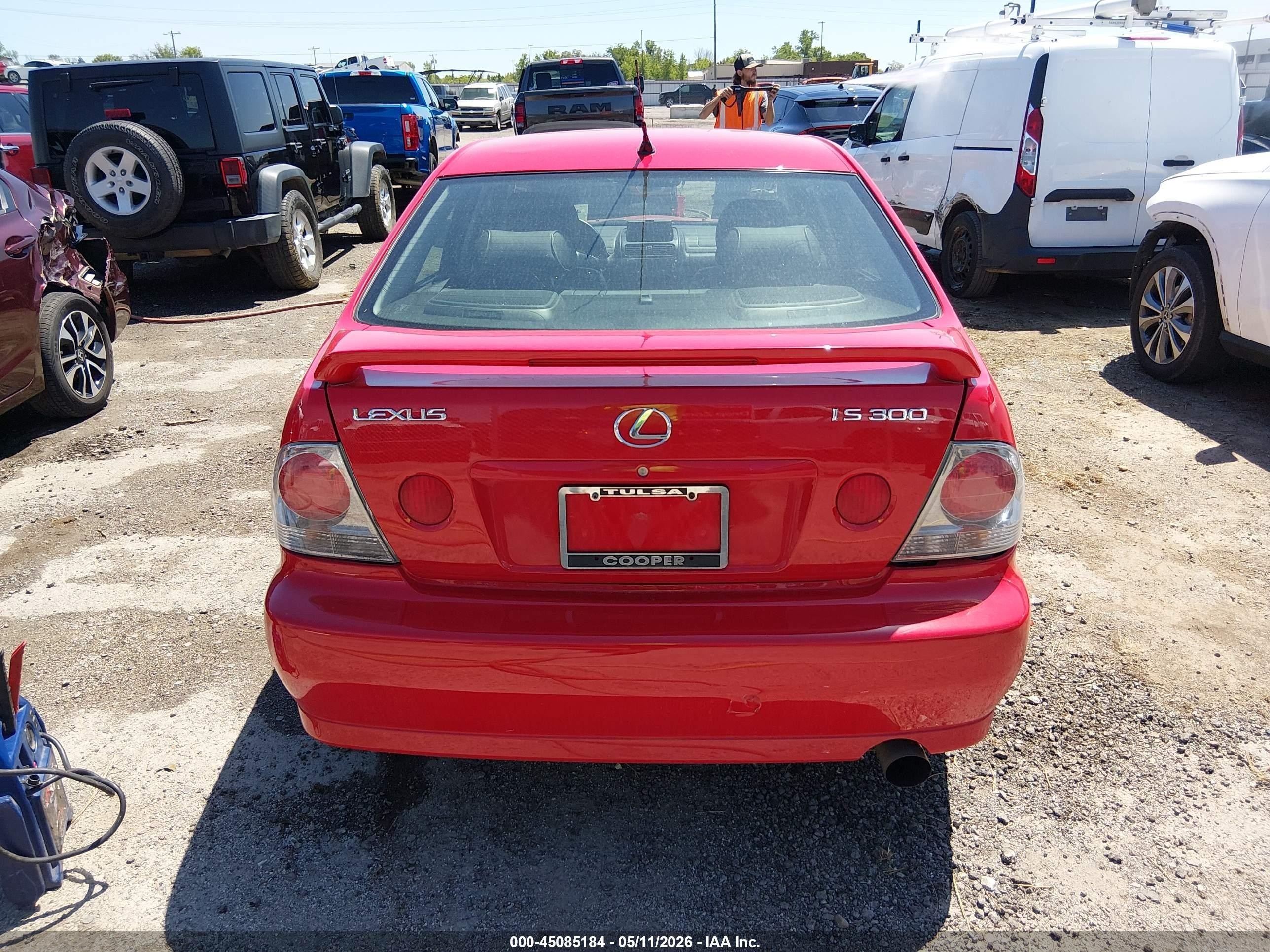 2004 Lexus Is 300   Red vin: JTHBD192340085637