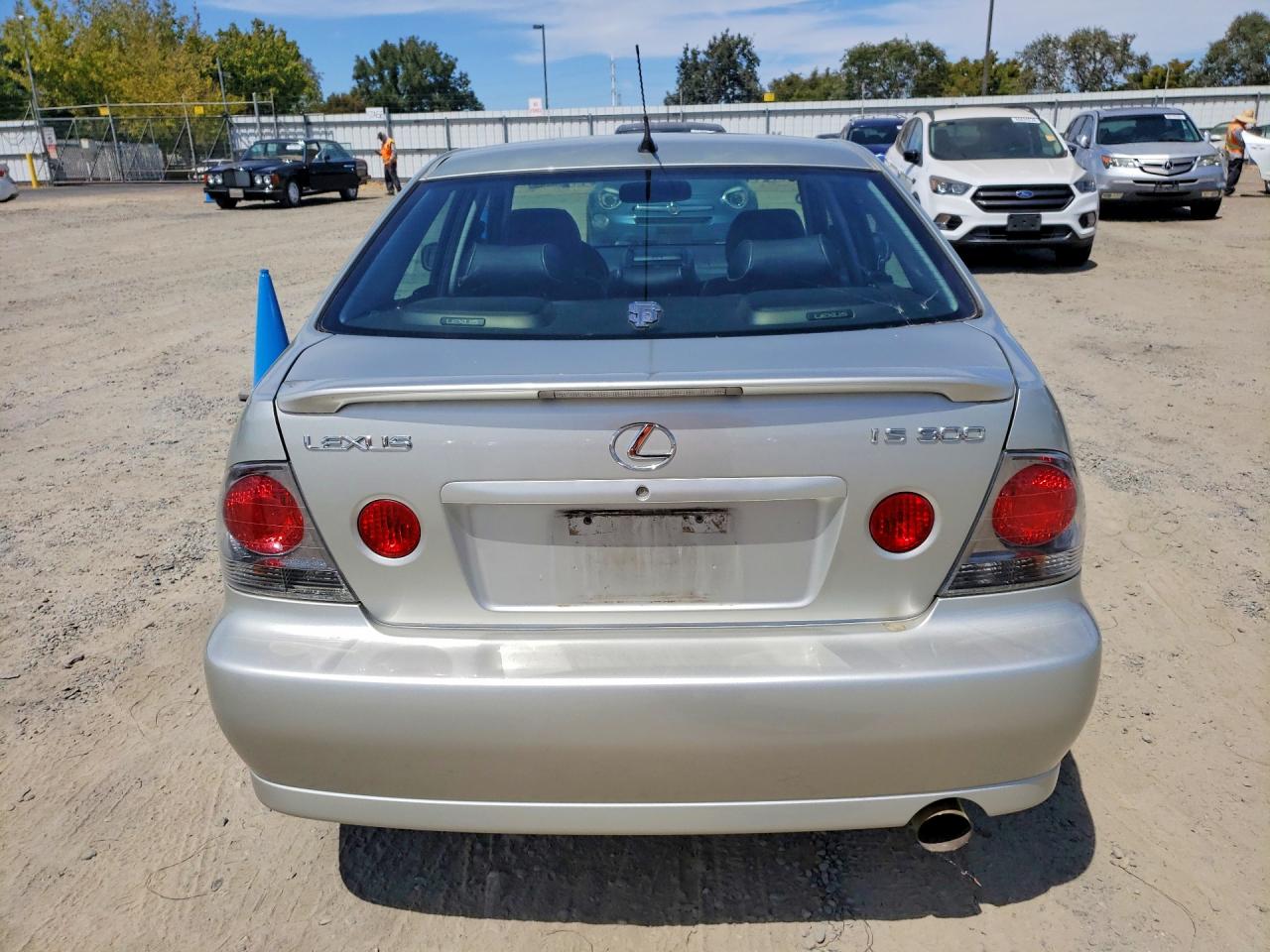 2004 Lexus Is 300 Silver vin: JTHBD192340091521