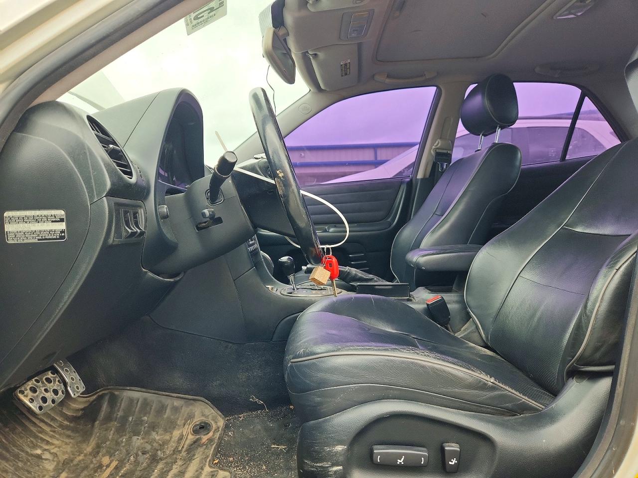 2002 Lexus Is 300 Silver vin: JTHBD192420064065
