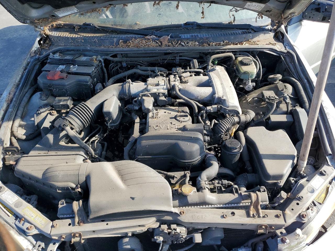 2004 Lexus Is 300 Silver vin: JTHBD192440082665