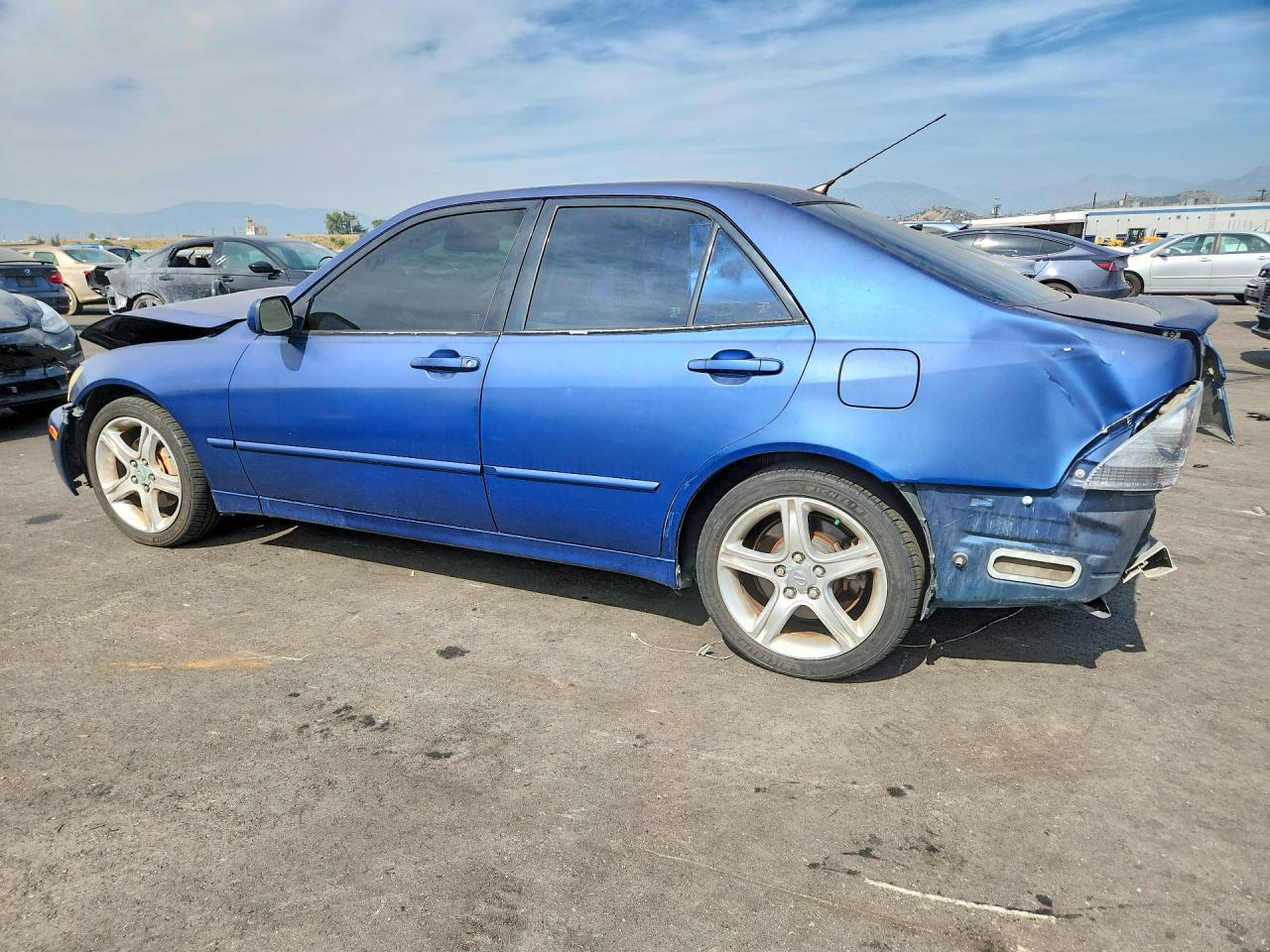 2004 Lexus Is 300 Base Blue vin: JTHBD192440086330