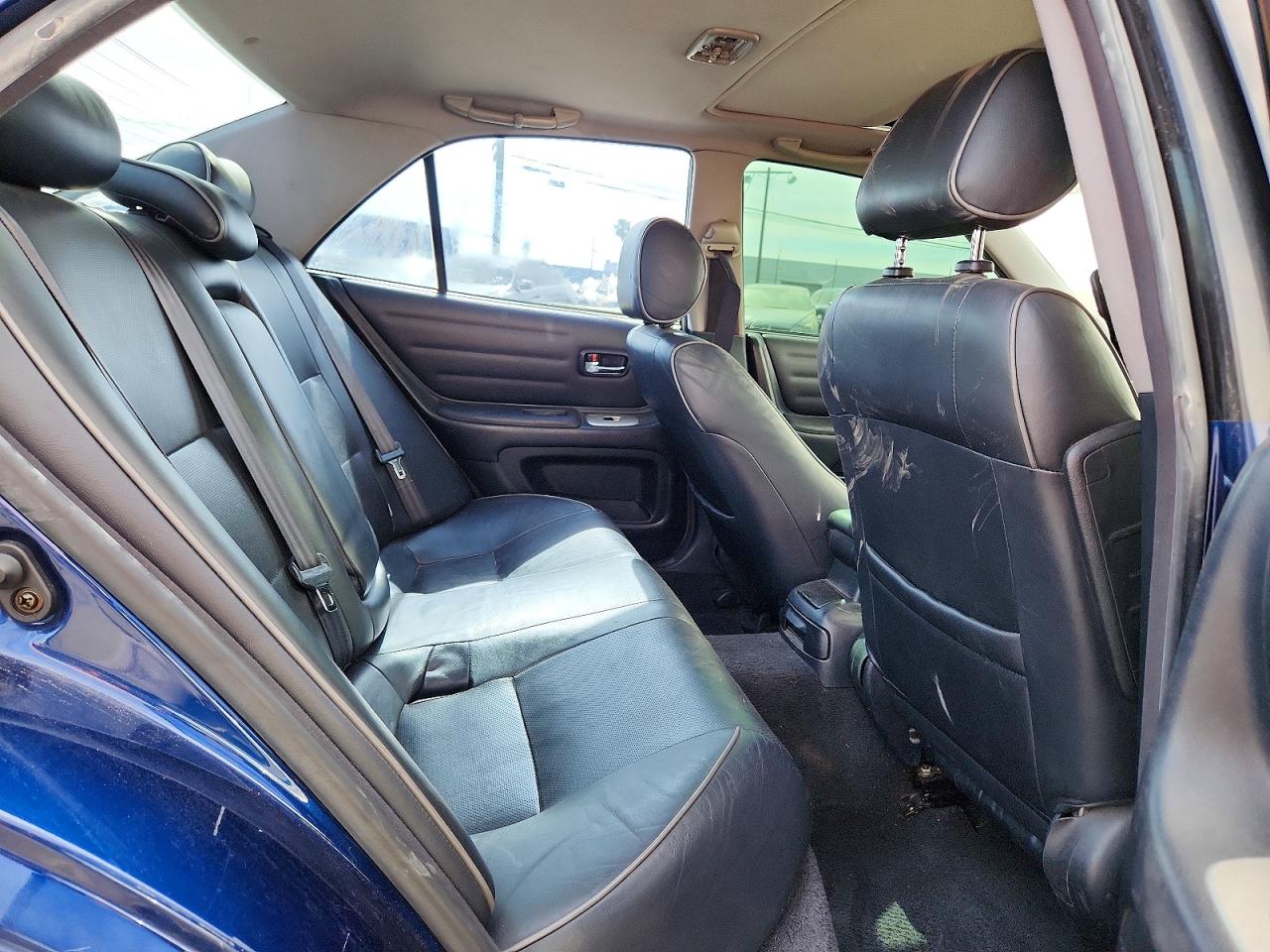 2004 Lexus Is 300 Base Blue vin: JTHBD192440086330
