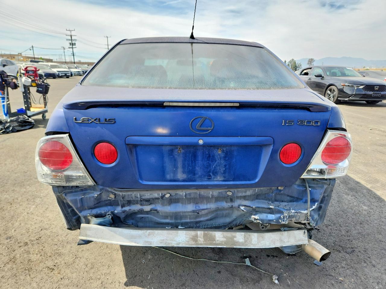2004 Lexus Is 300 Base Blue vin: JTHBD192440086330