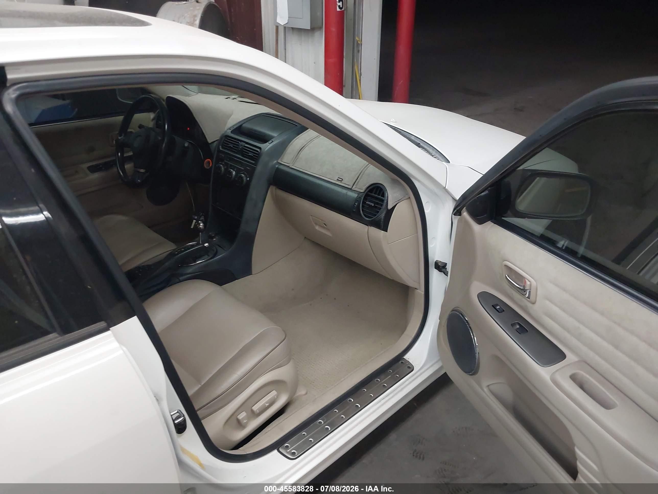 2003 Lexus Is 300   Белый vin: JTHBD192530074038
