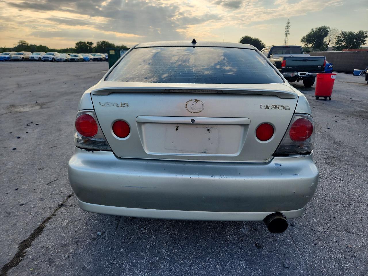2002 Lexus Is 300 Blue vin: JTHBD192620049048