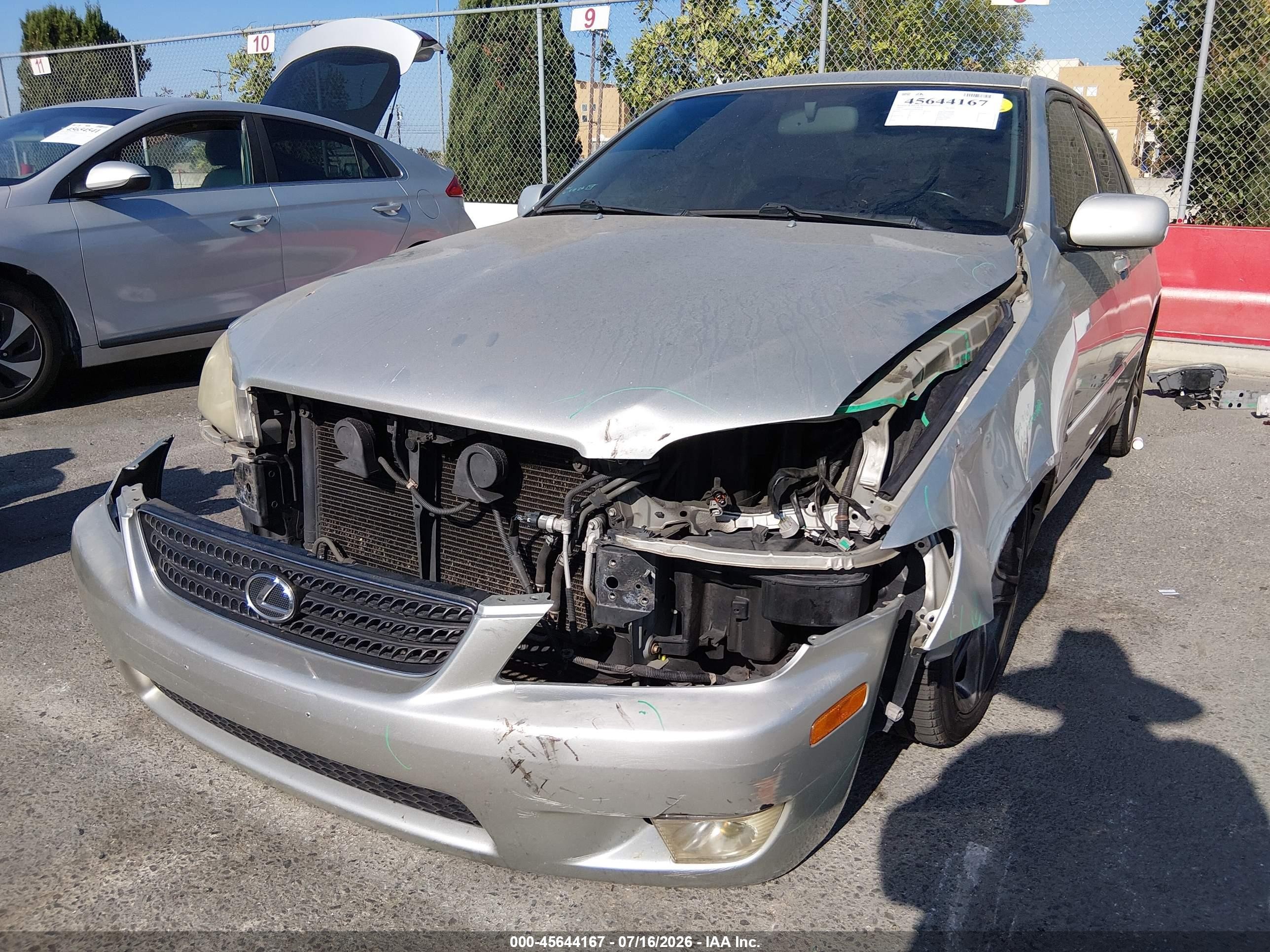 2002 Lexus Is 300   Silver vin: JTHBD192620058042