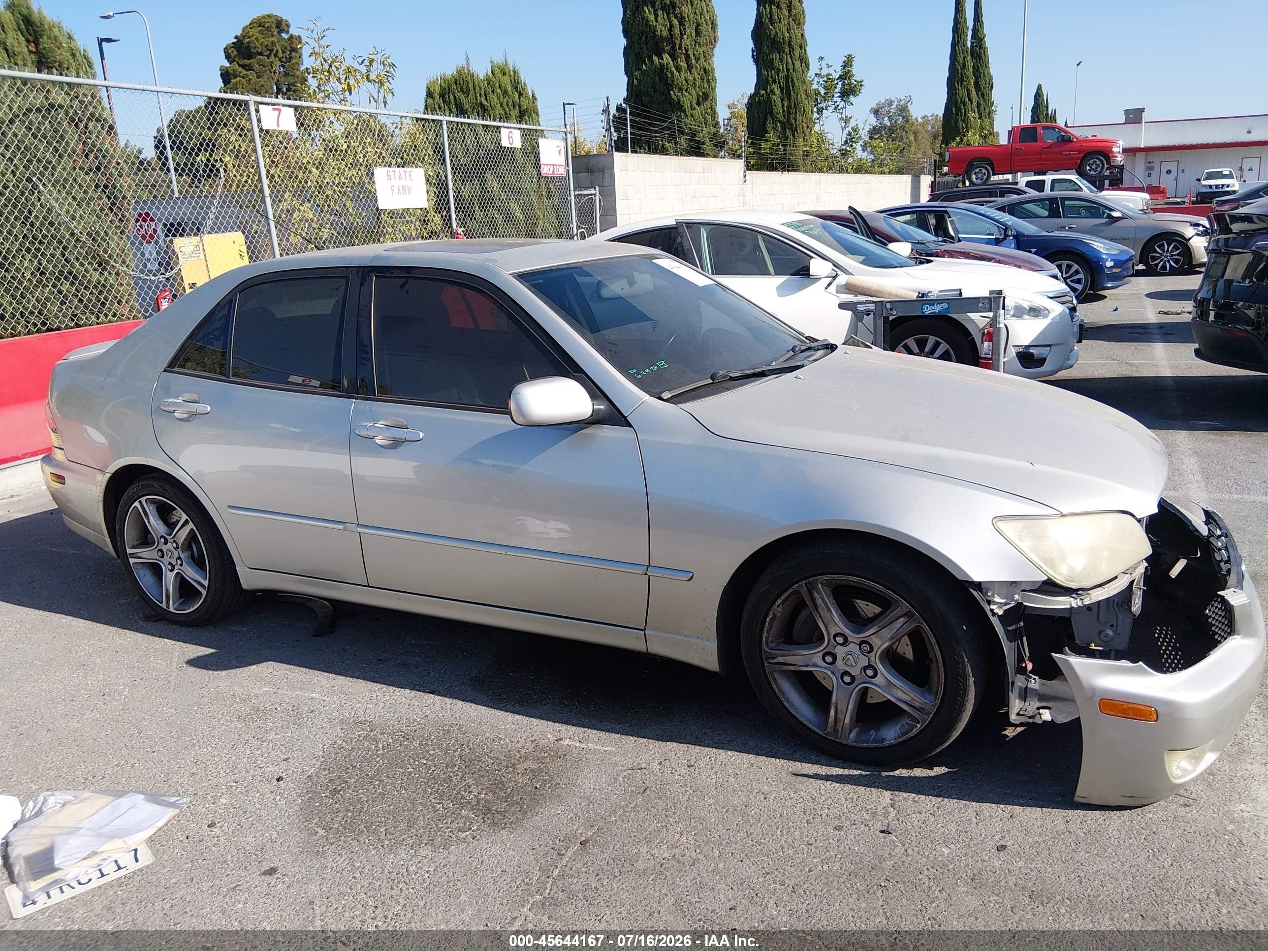 2002 Lexus Is 300   Silver vin: JTHBD192620058042