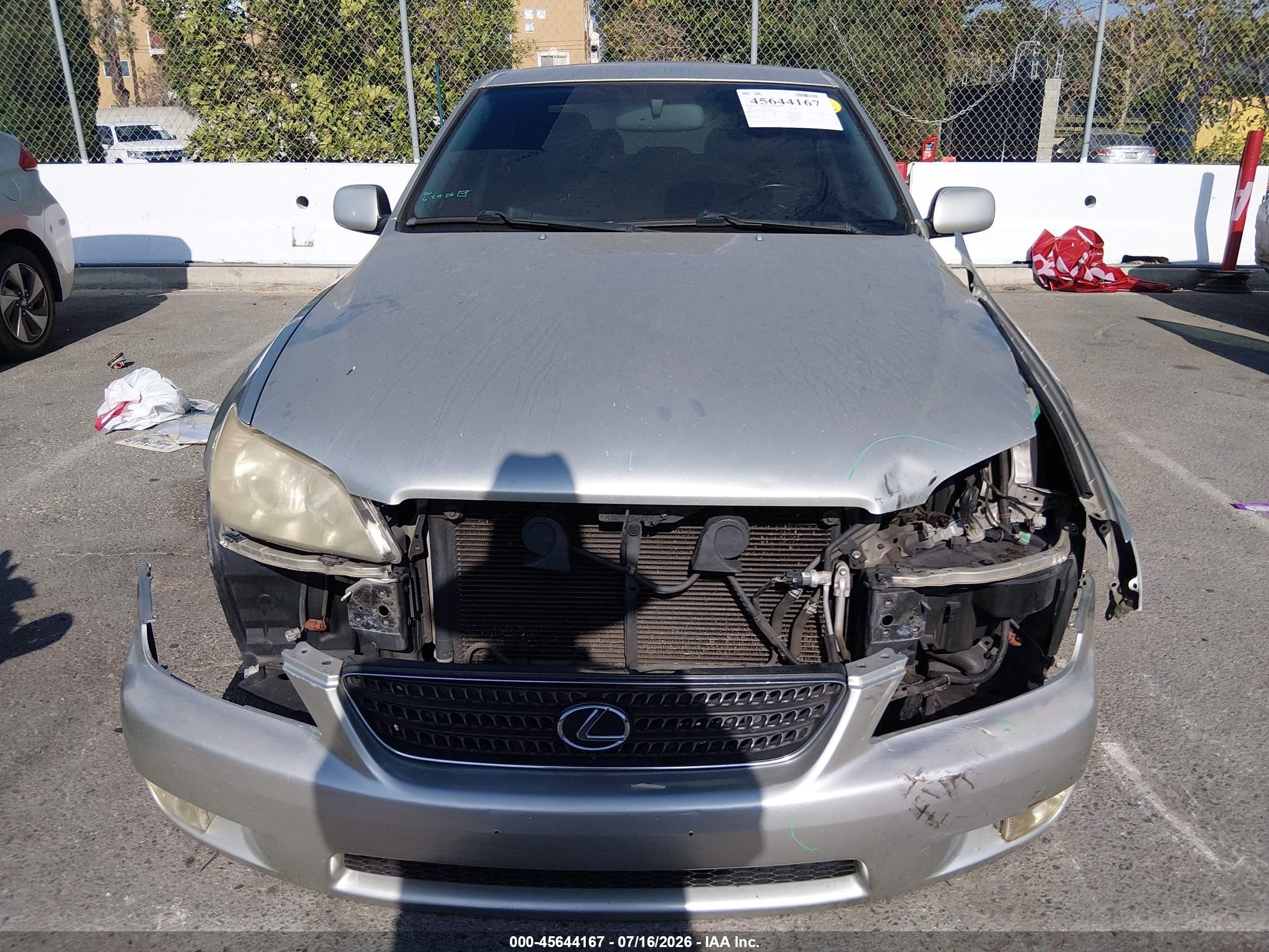 2002 Lexus Is 300   Silver vin: JTHBD192620058042