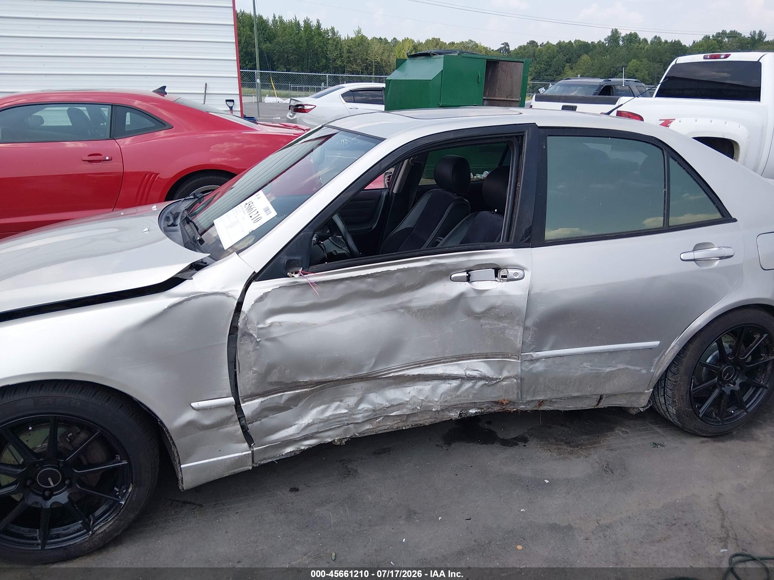 2003 Lexus Is 300 Base W/5-speed Manual Silver vin: JTHBD192630070418