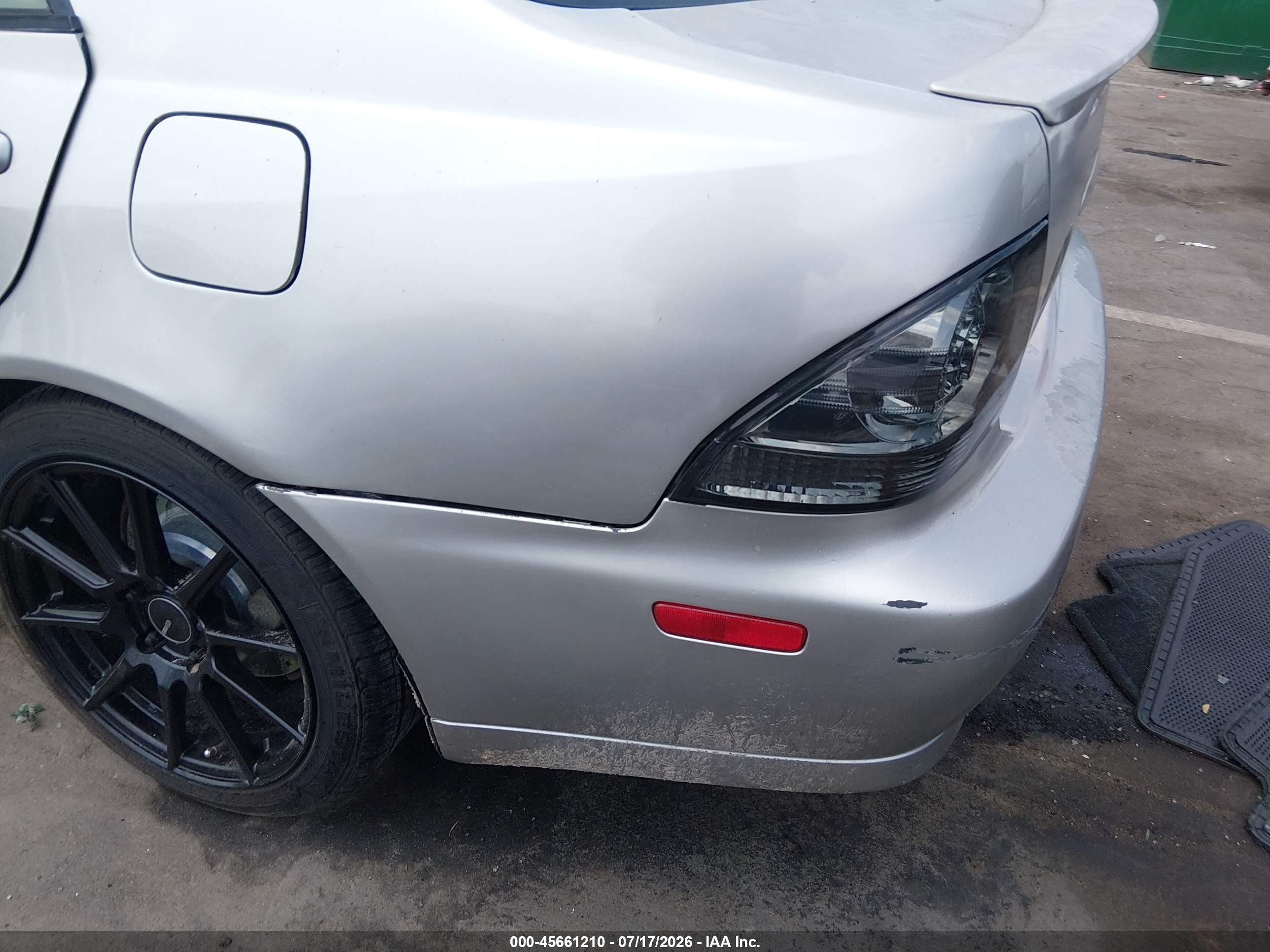 2003 Lexus Is 300 Base W/5-speed Manual Silver vin: JTHBD192630070418