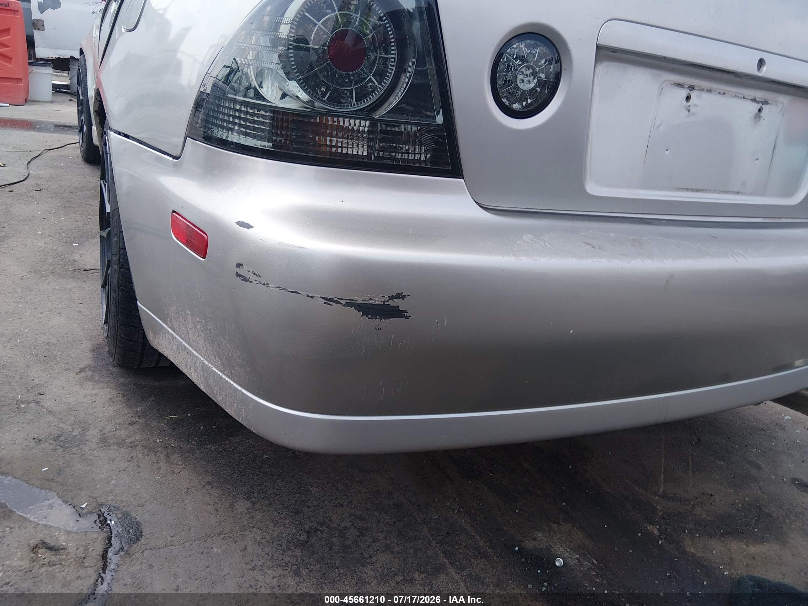 2003 Lexus Is 300 Base W/5-speed Manual Silver vin: JTHBD192630070418