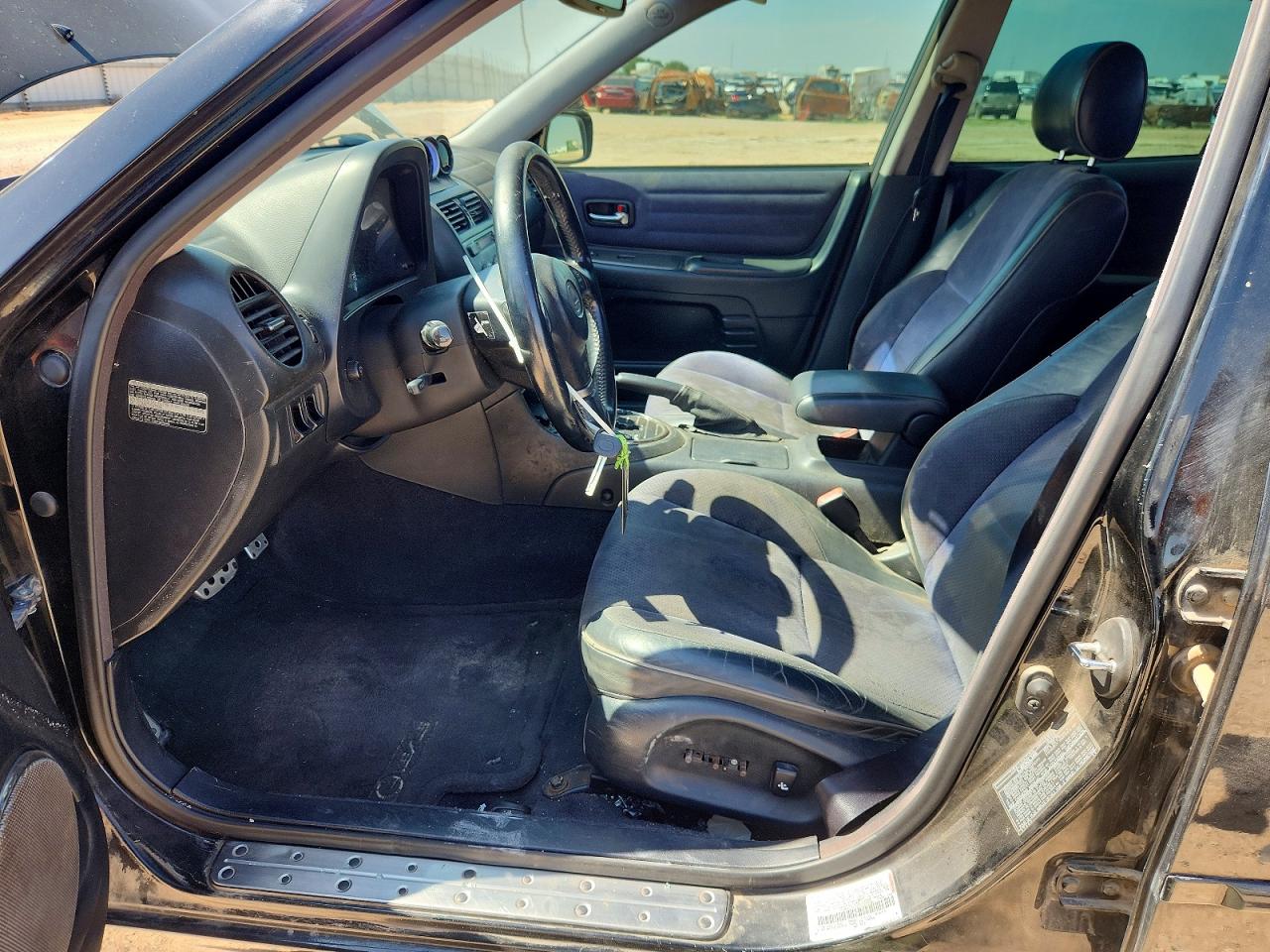 2002 Lexus Is 300 Base Black vin: JTHBD192720056879