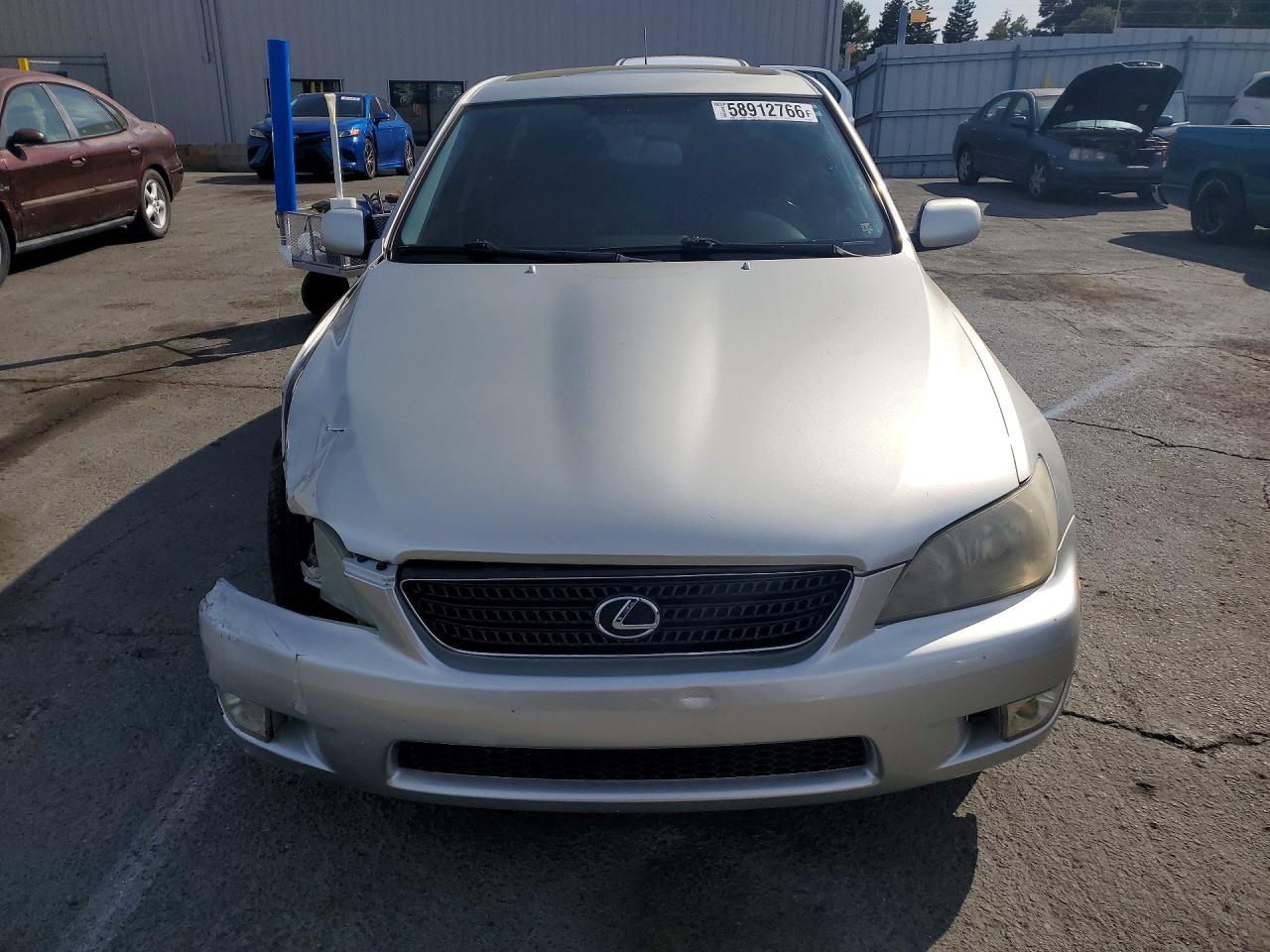 2002 Lexus Is 300 Серебряный vin: JTHBD192720059510