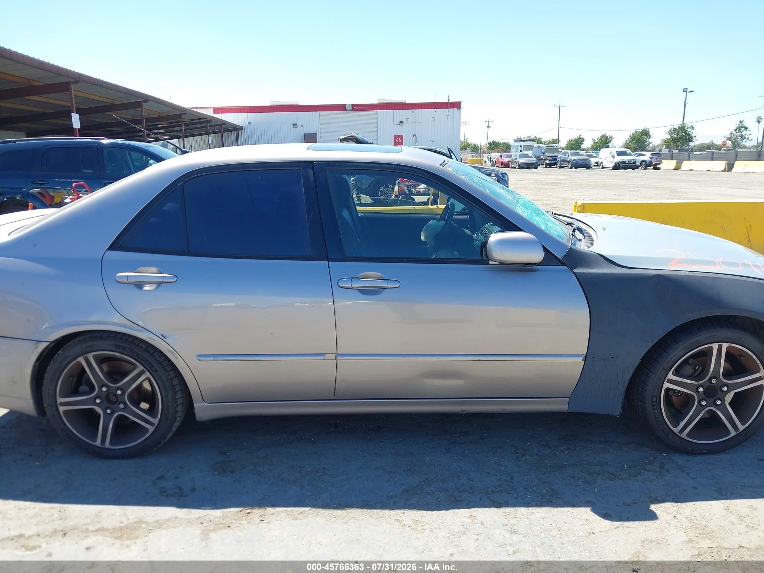 2003 Lexus Is 300   Gray vin: JTHBD192730079225