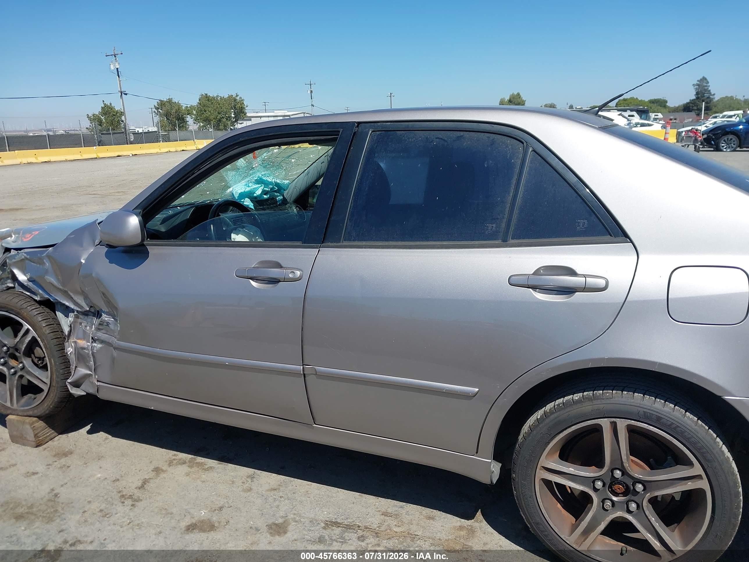 2003 Lexus Is 300   Gray vin: JTHBD192730079225