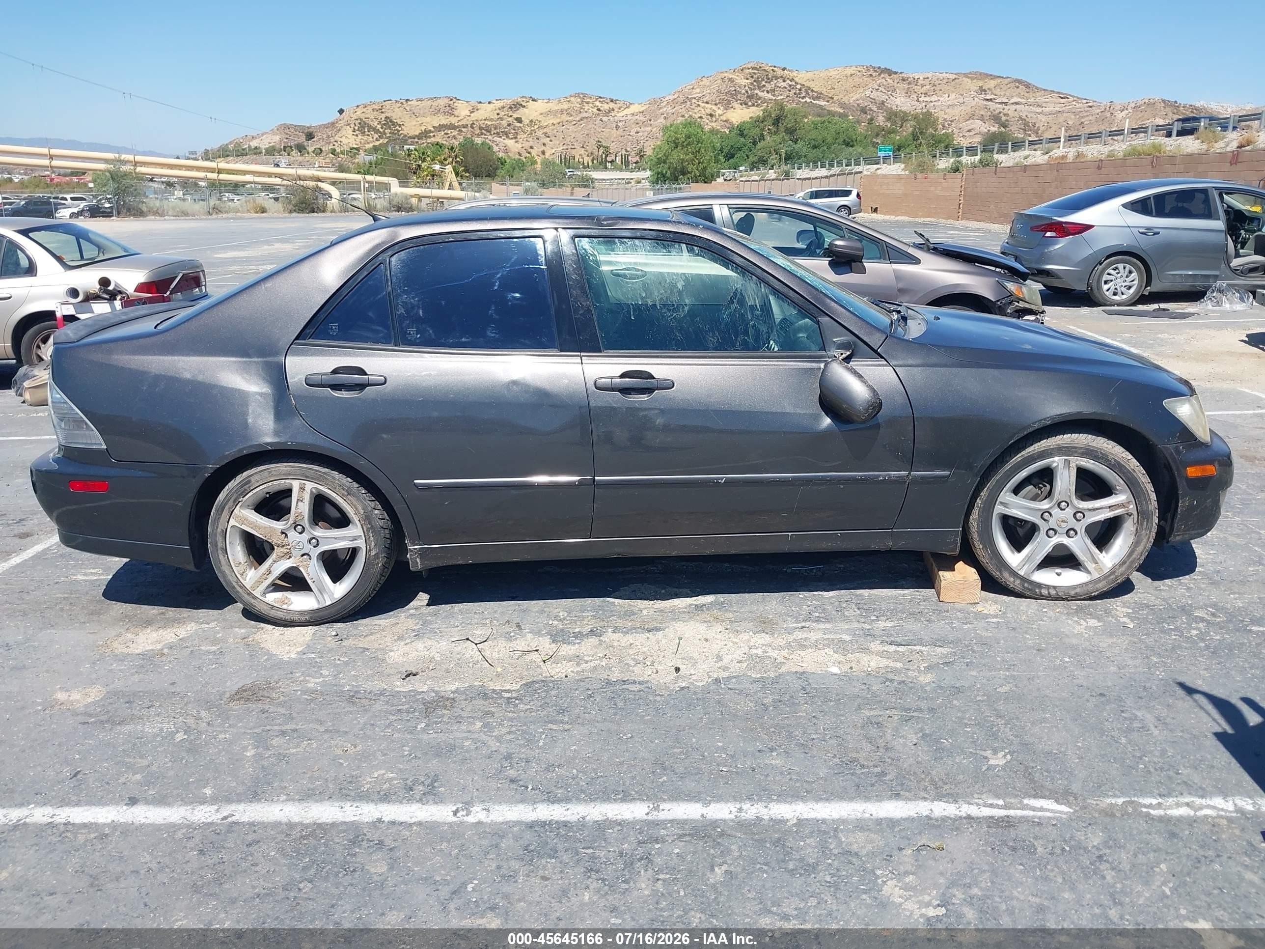 2004 Lexus Is 300   Черный vin: JTHBD192740084300