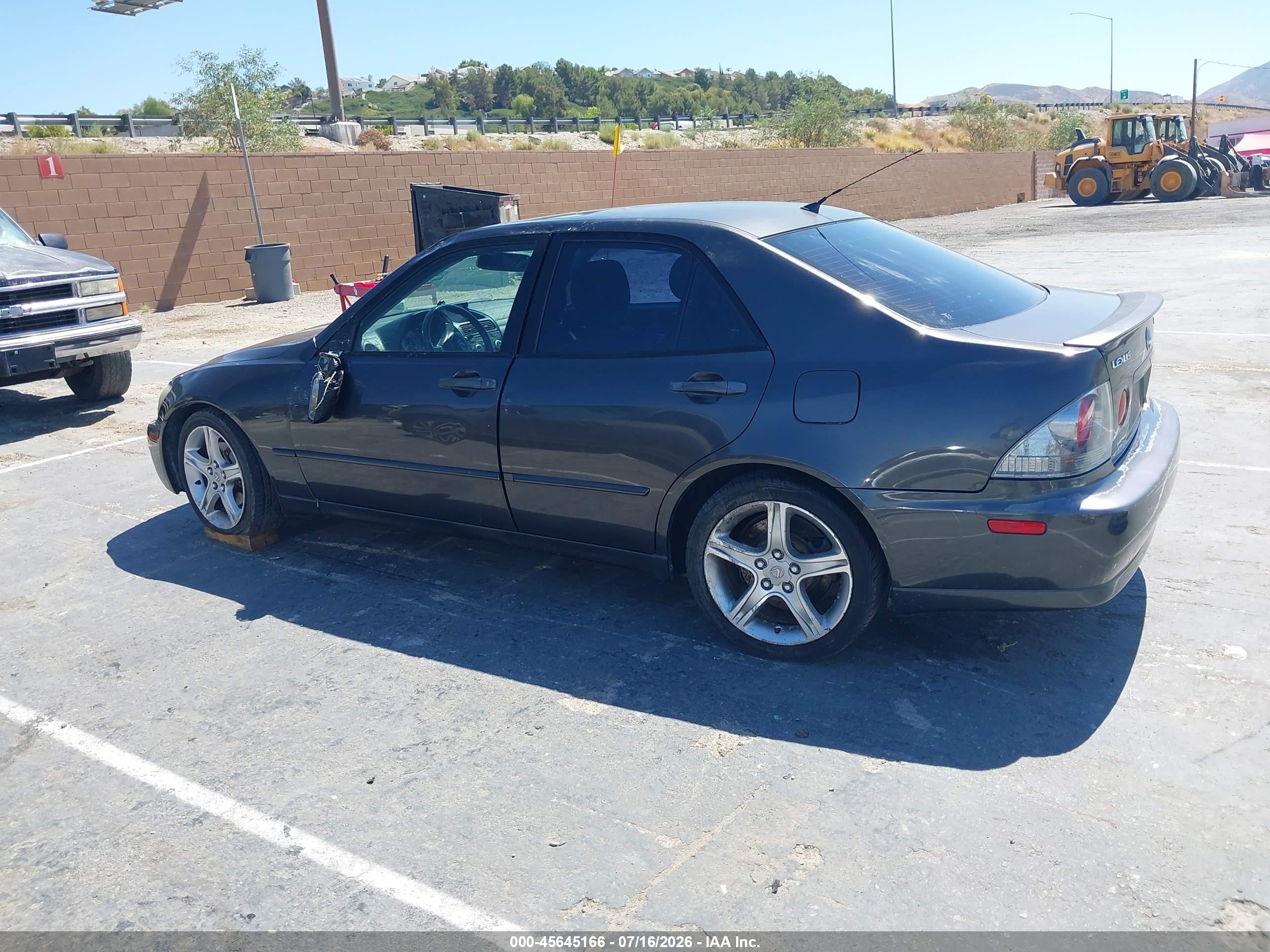 2004 Lexus Is 300   Черный vin: JTHBD192740084300