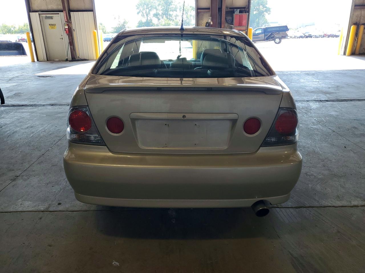 2004 Lexus Is 300 Tan vin: JTHBD192740091229