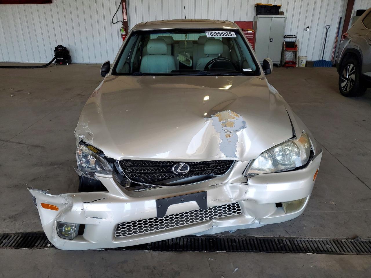 2004 Lexus Is 300 Tan vin: JTHBD192740091229