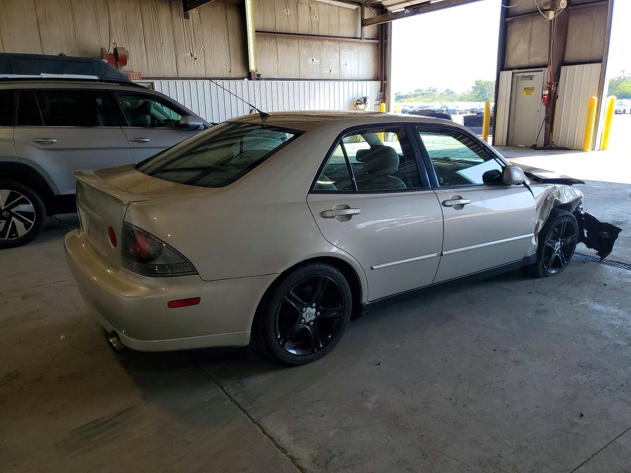 2004 Lexus Is 300 Tan vin: JTHBD192740091229