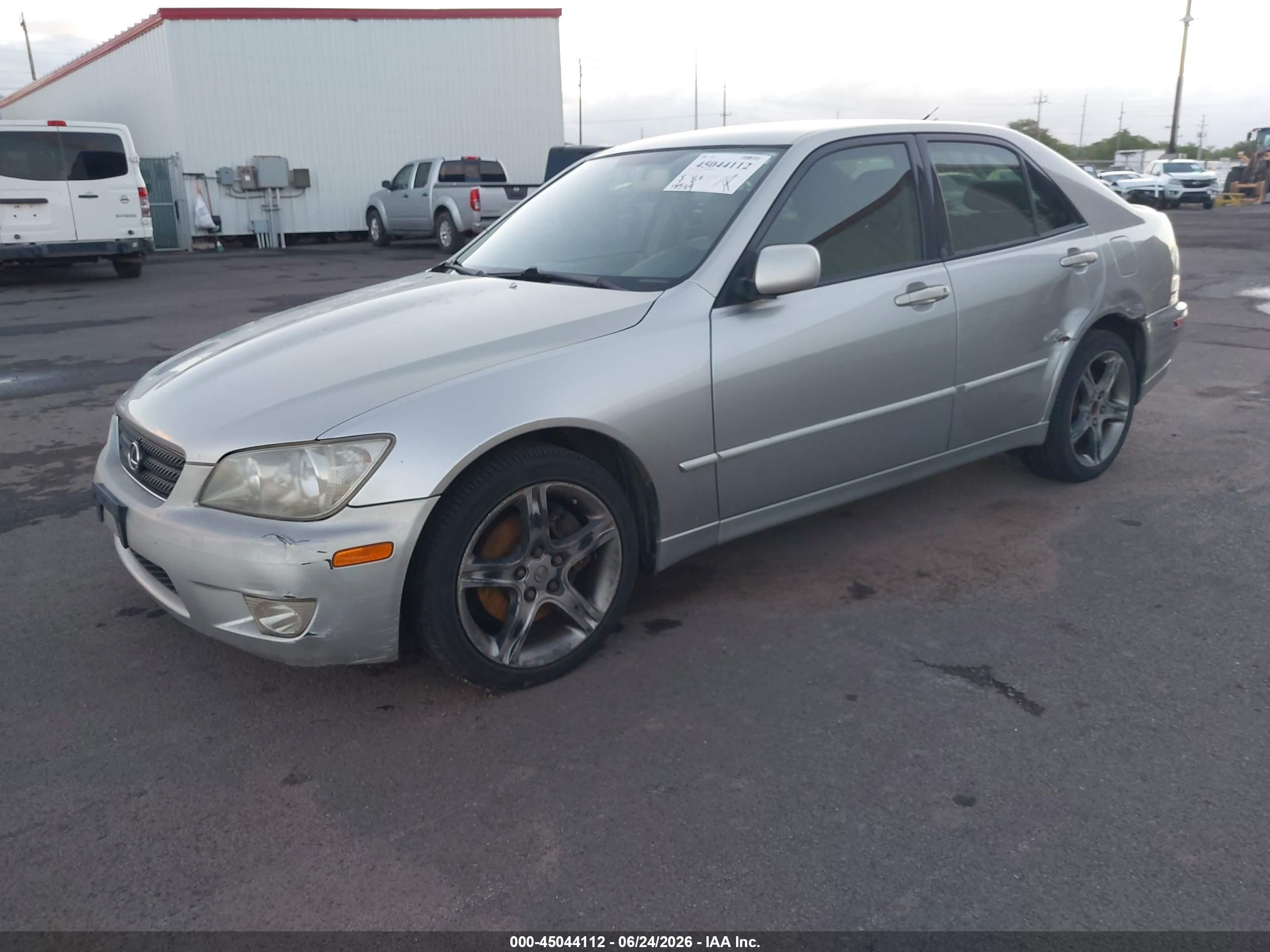 2002 Lexus Is 300 Base W/5-speed Manual Silver vin: JTHBD192820038066