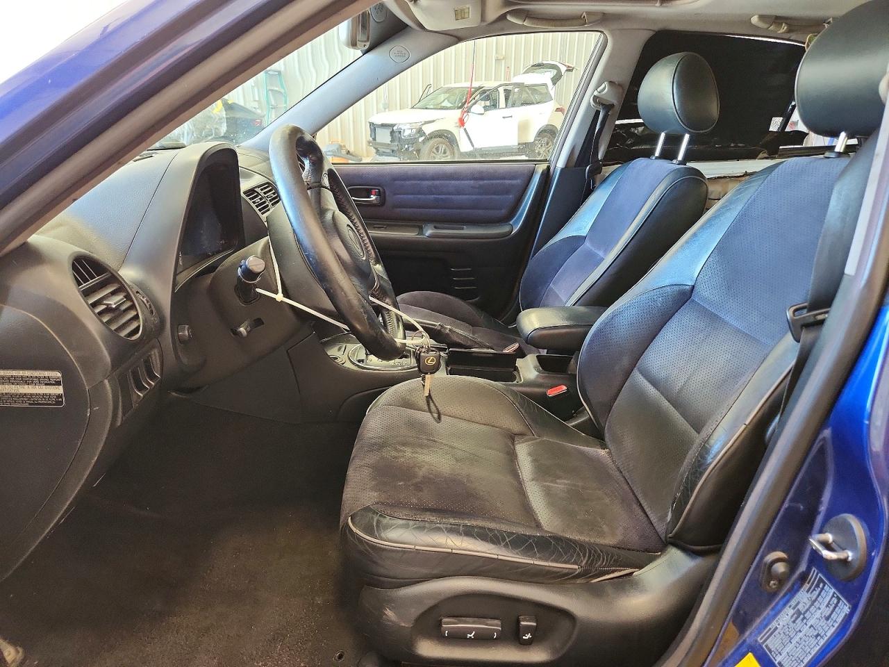 2002 Lexus Is 300 Blue vin: JTHBD192820048712