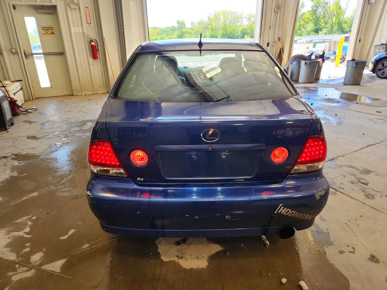 2002 Lexus Is 300 Blue vin: JTHBD192820048712