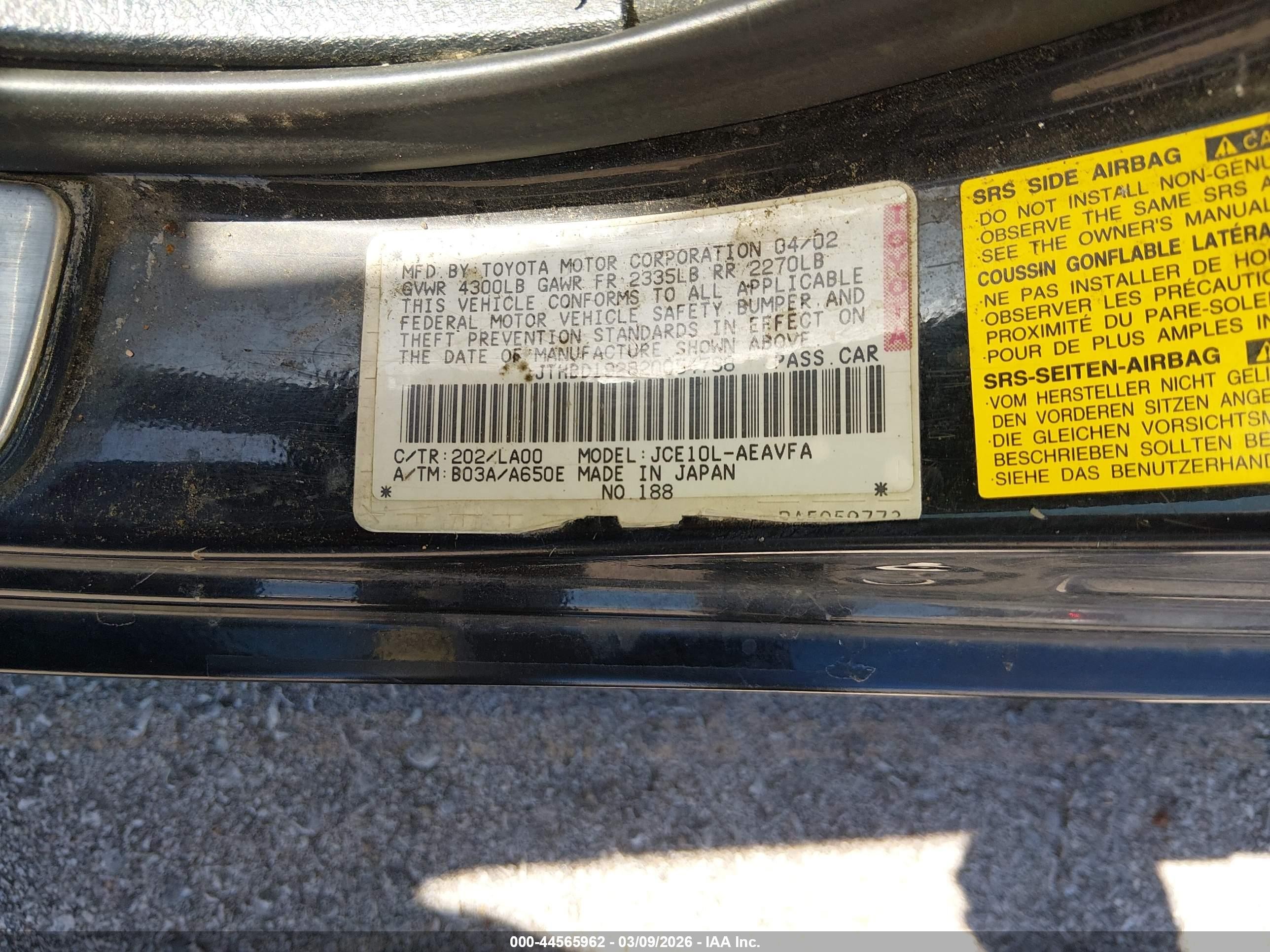 2002 Lexus Is 300   Black vin: JTHBD192820054736