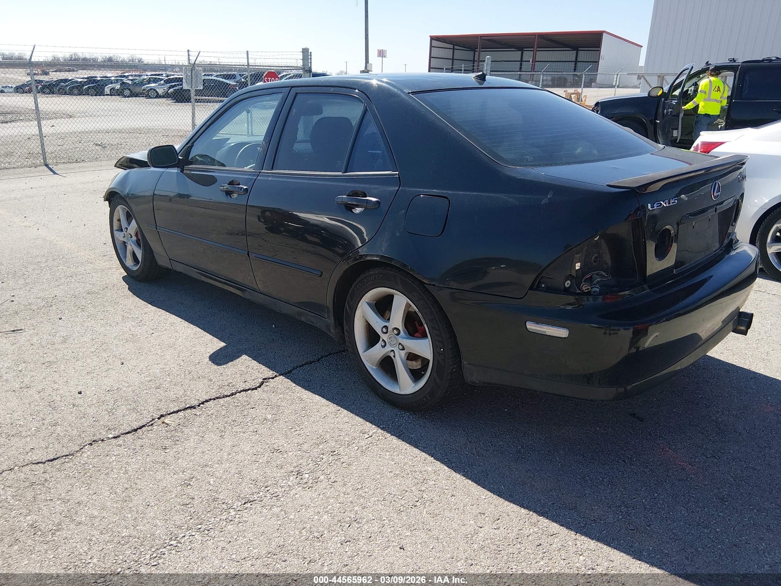 2002 Lexus Is 300   Black vin: JTHBD192820054736