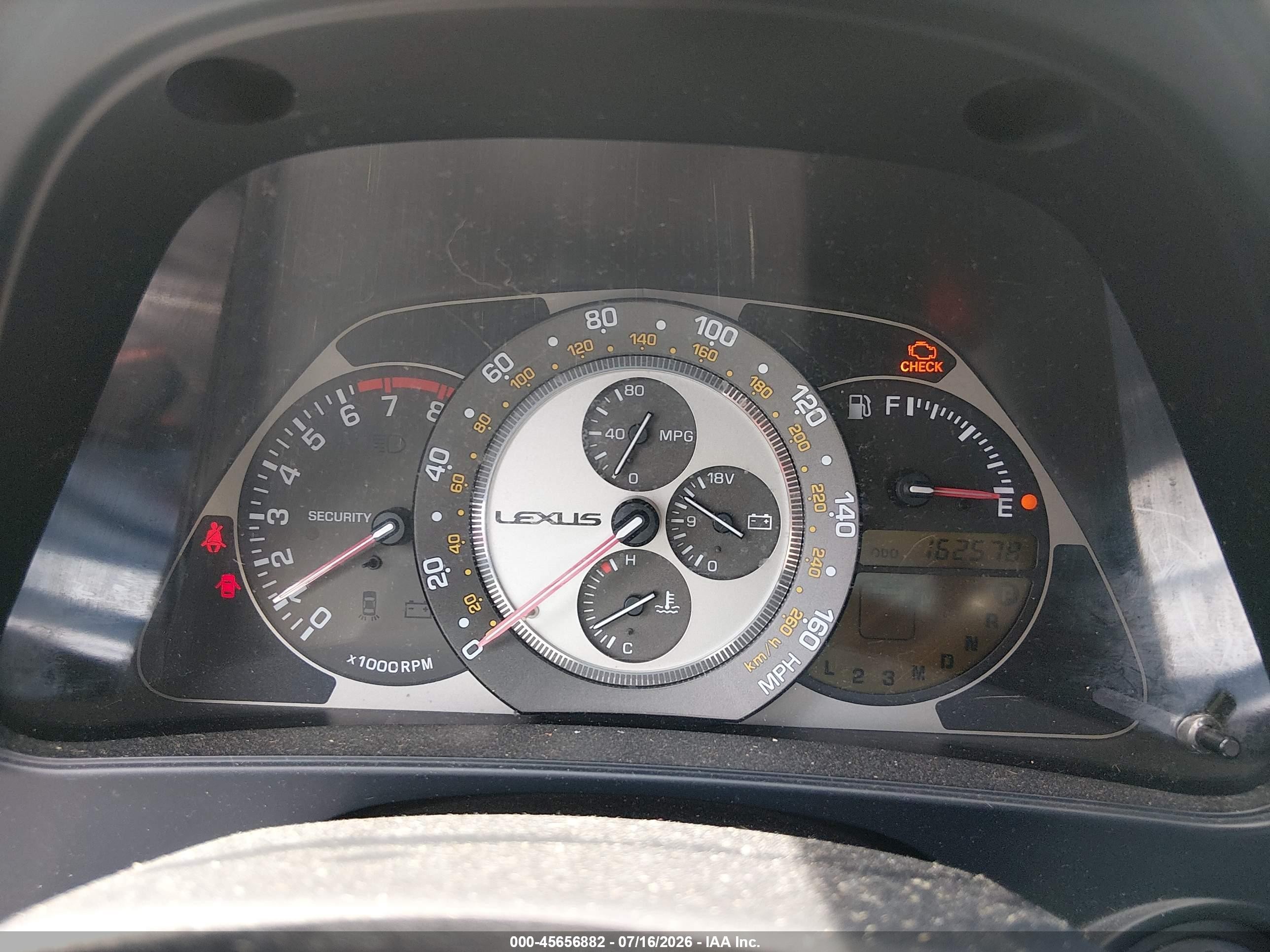 2004 Lexus Is 300   Silver vin: JTHBD192840083575