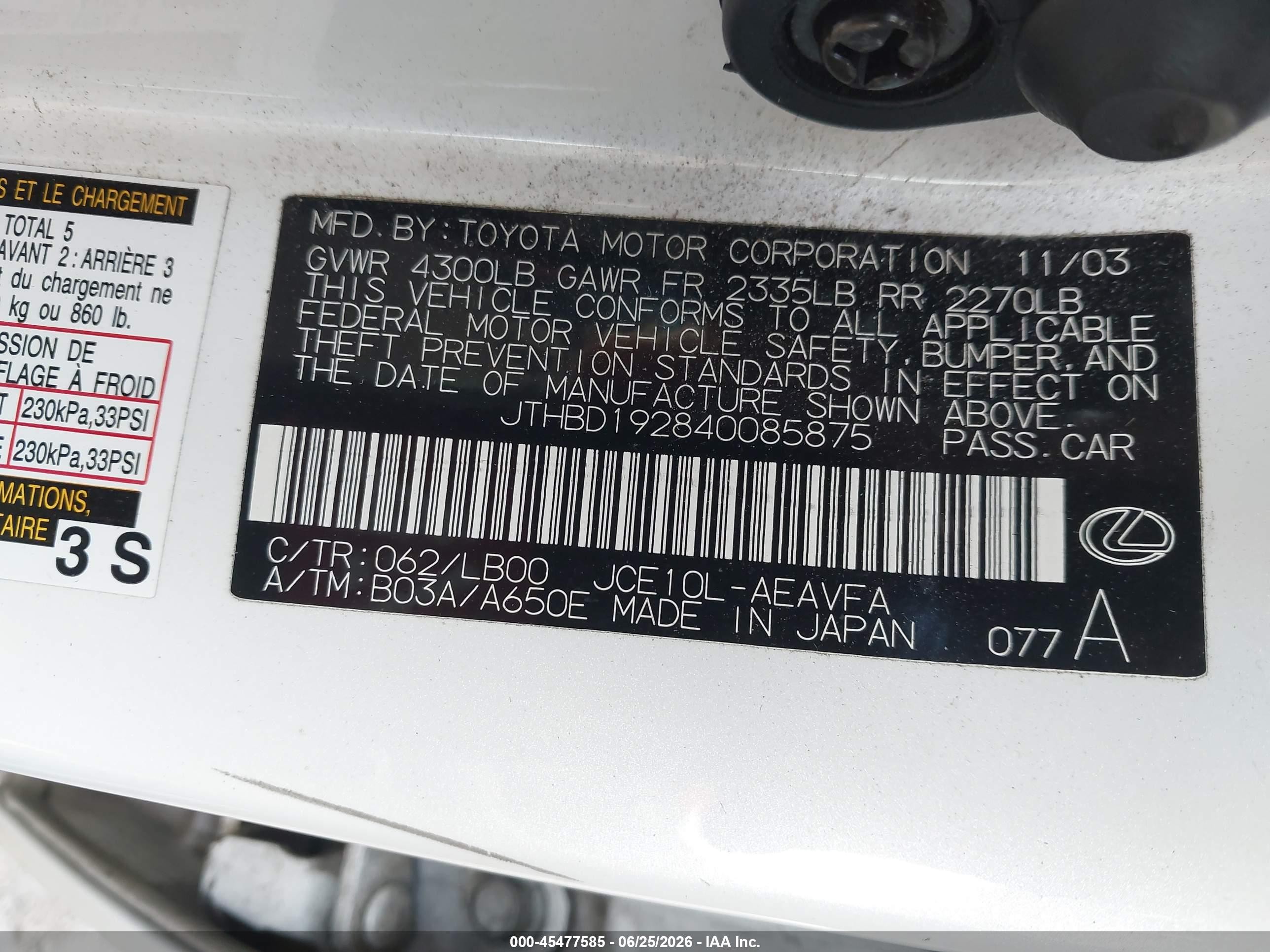 2004 Lexus Is 300   White vin: JTHBD192840085875