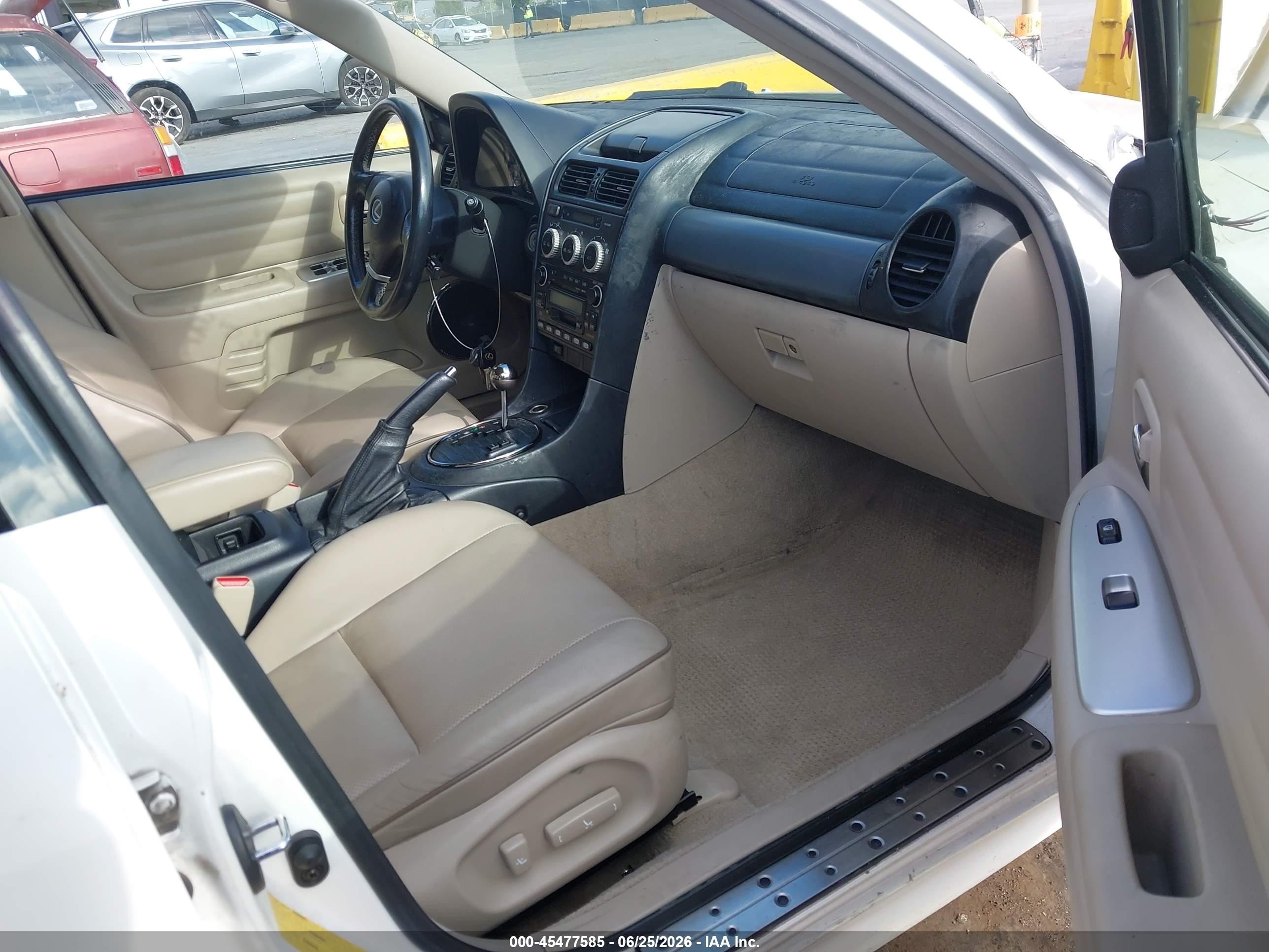 2004 Lexus Is 300   White vin: JTHBD192840085875