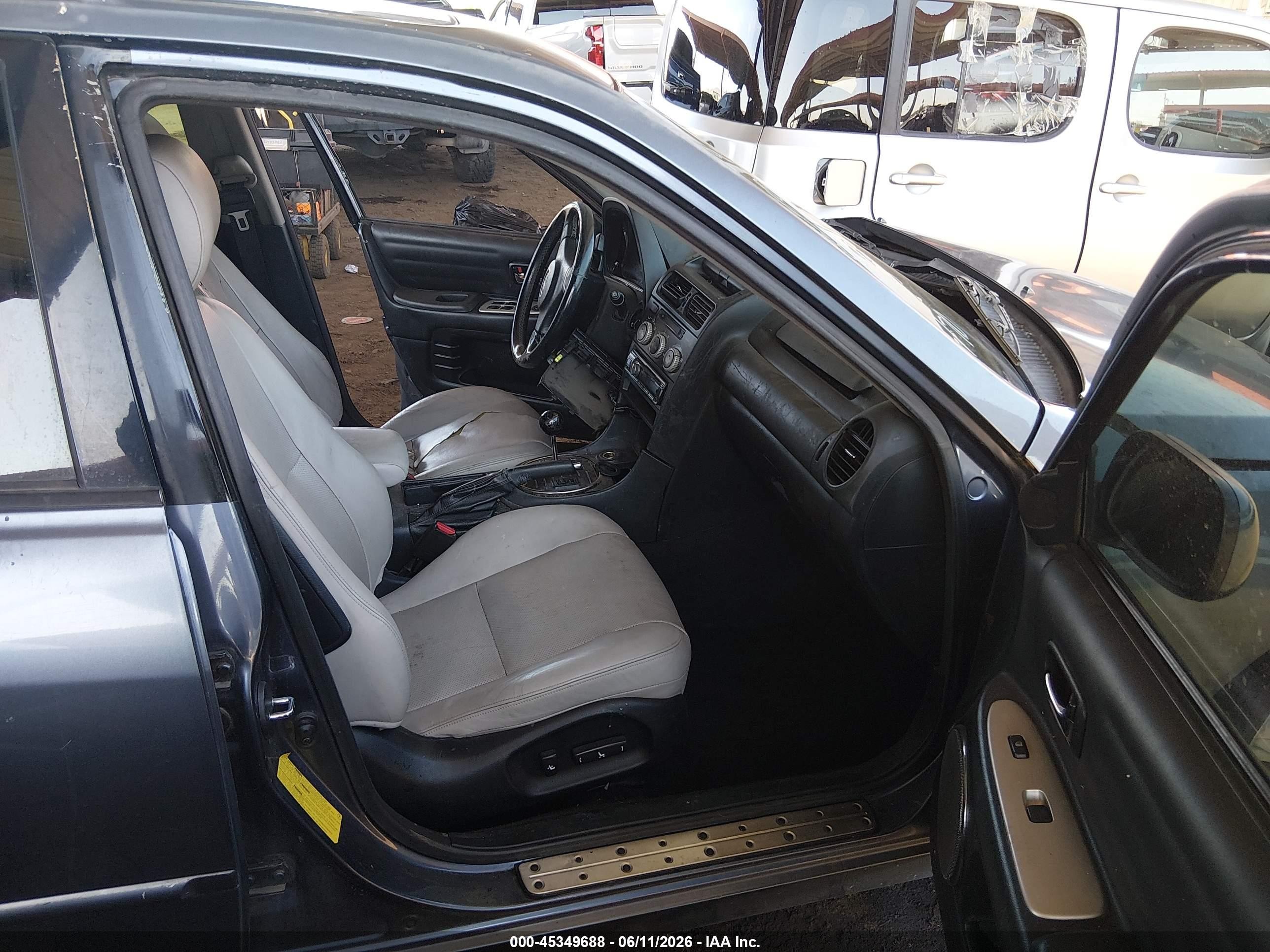2004 Lexus Is 300   Серый vin: JTHBD192840088873