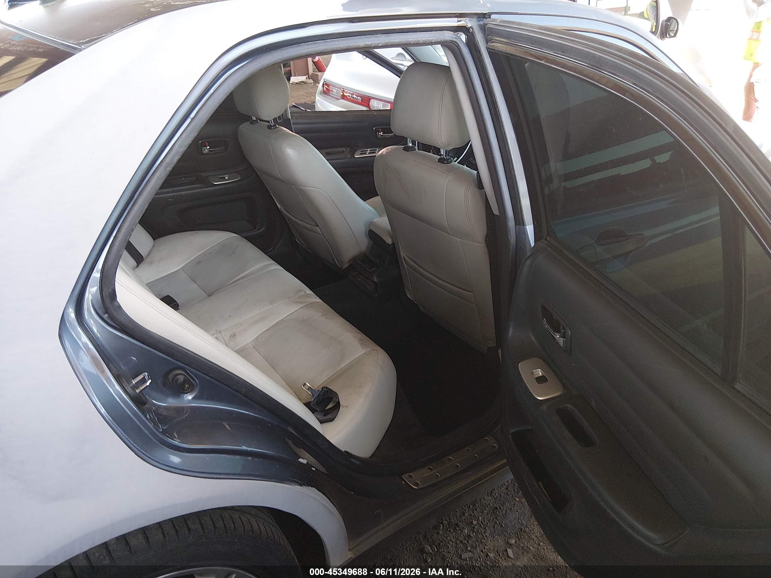 2004 Lexus Is 300   Серый vin: JTHBD192840088873