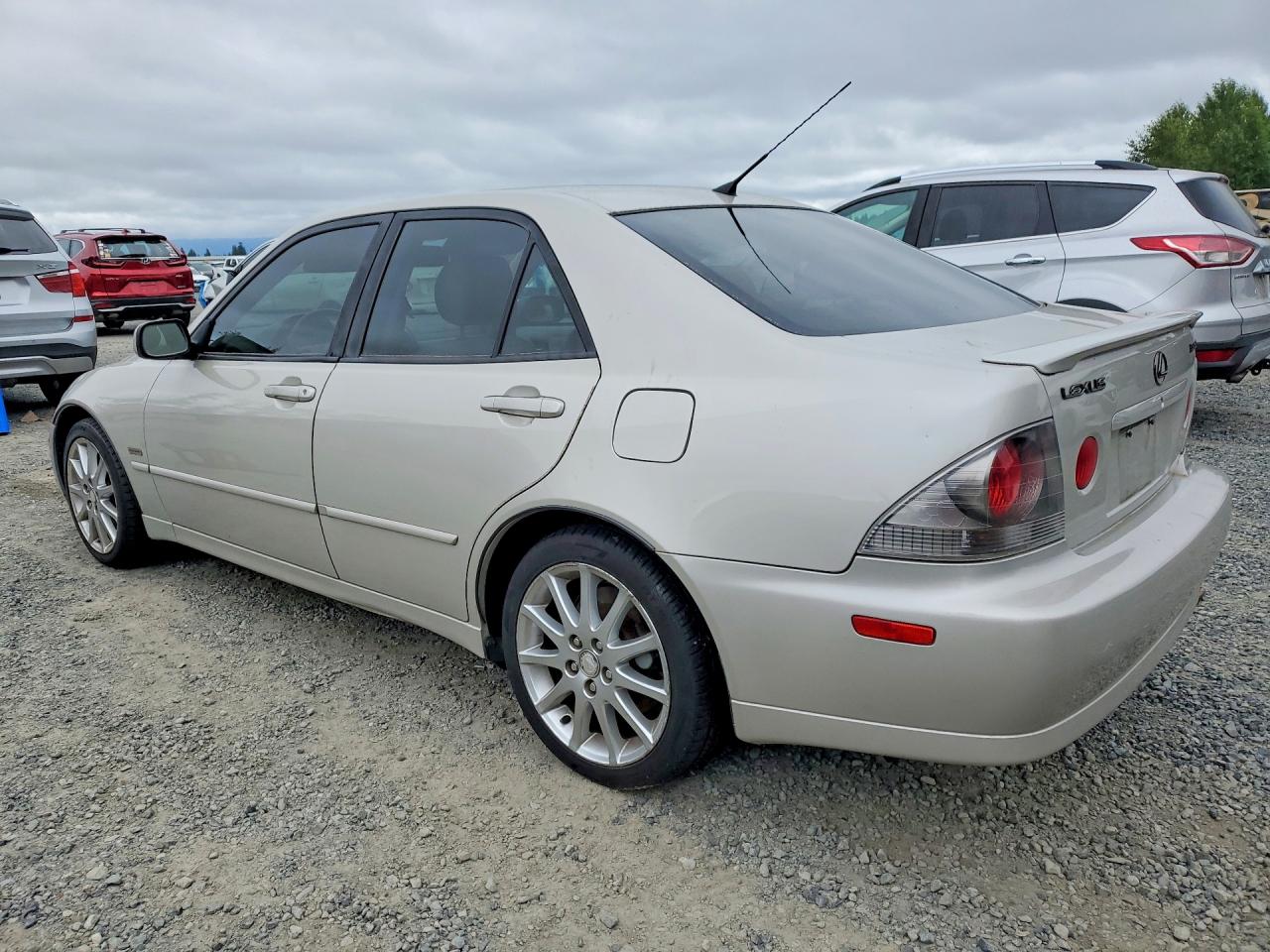 2004 Lexus Is 300 Cream vin: JTHBD192840090882