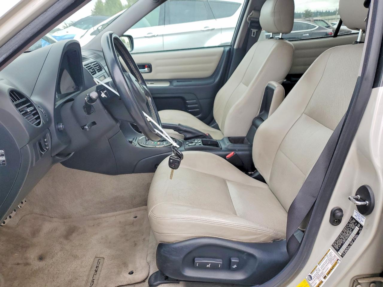 2004 Lexus Is 300 Cream vin: JTHBD192840090882
