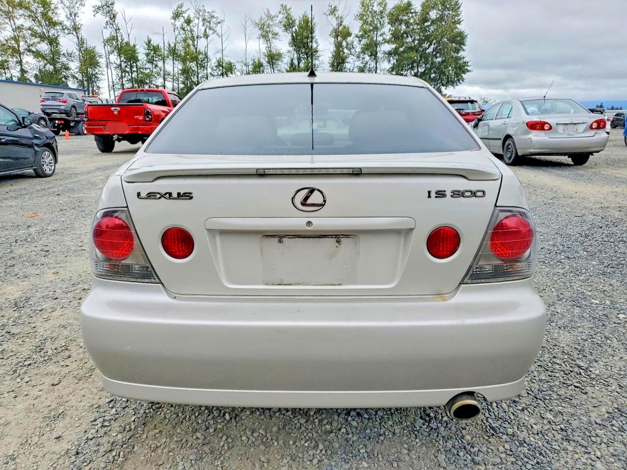 2004 Lexus Is 300 Cream vin: JTHBD192840090882