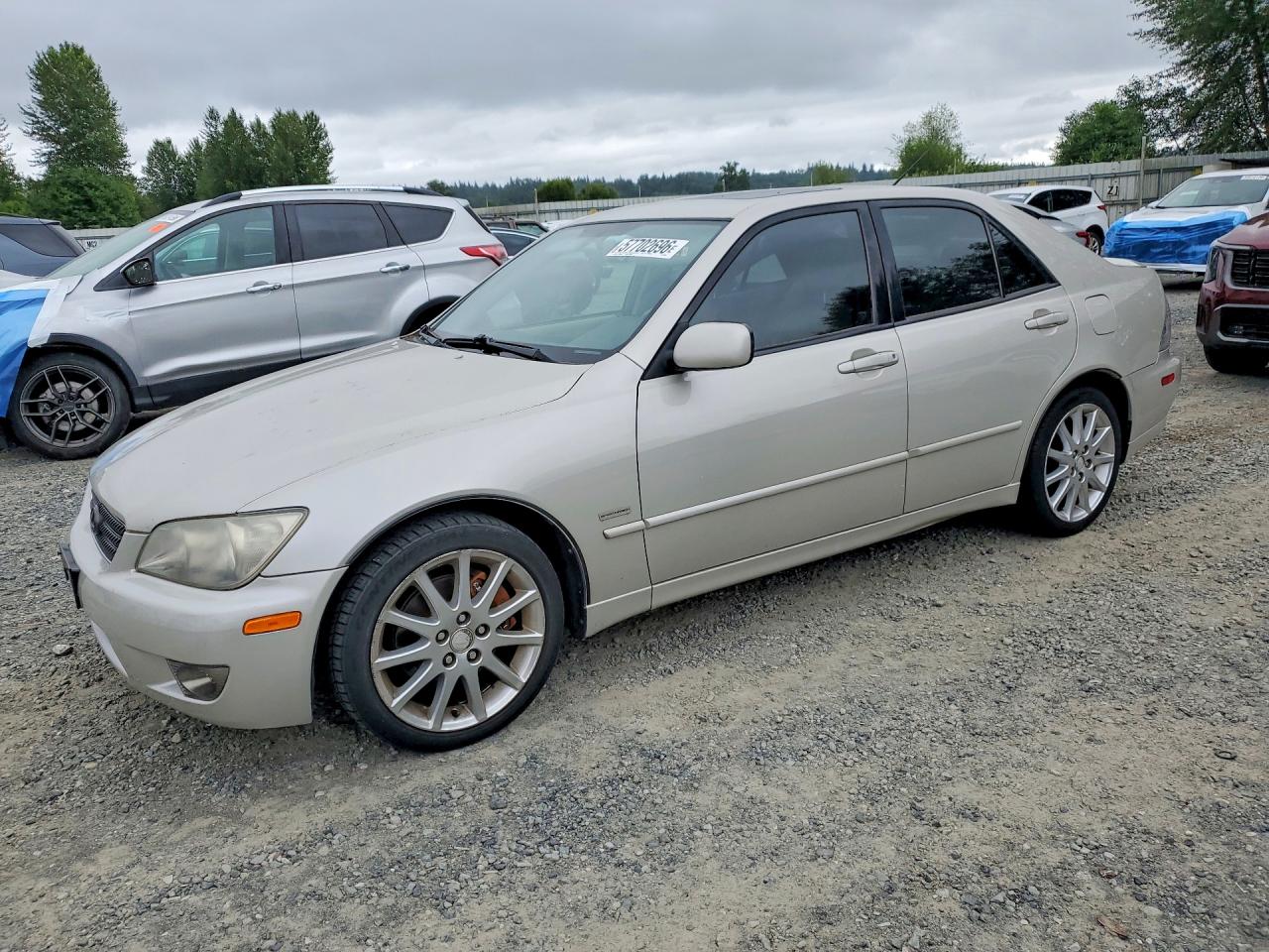 2004 Lexus Is 300 Cream vin: JTHBD192840090882