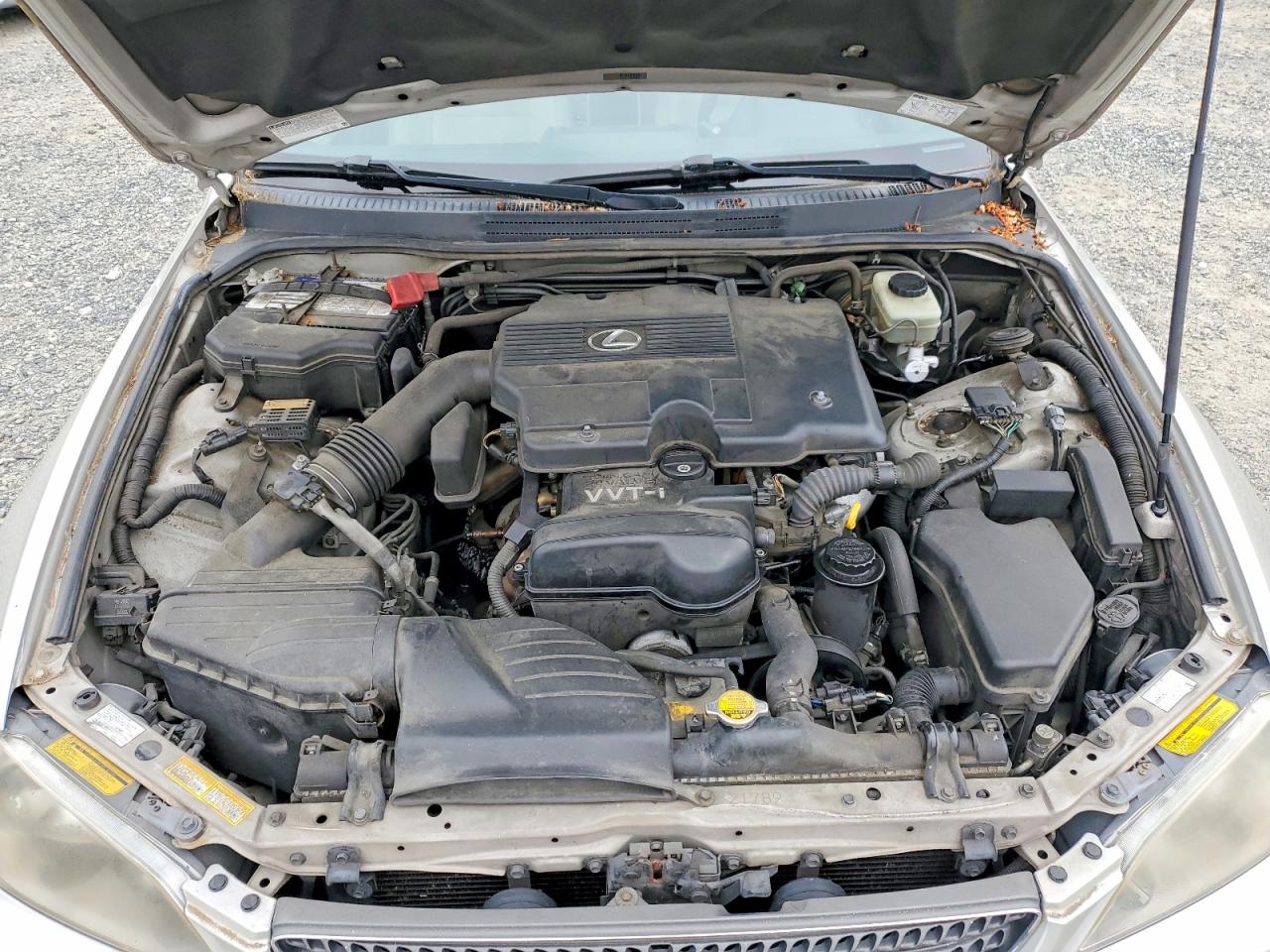 2004 Lexus Is 300 Cream vin: JTHBD192840090882