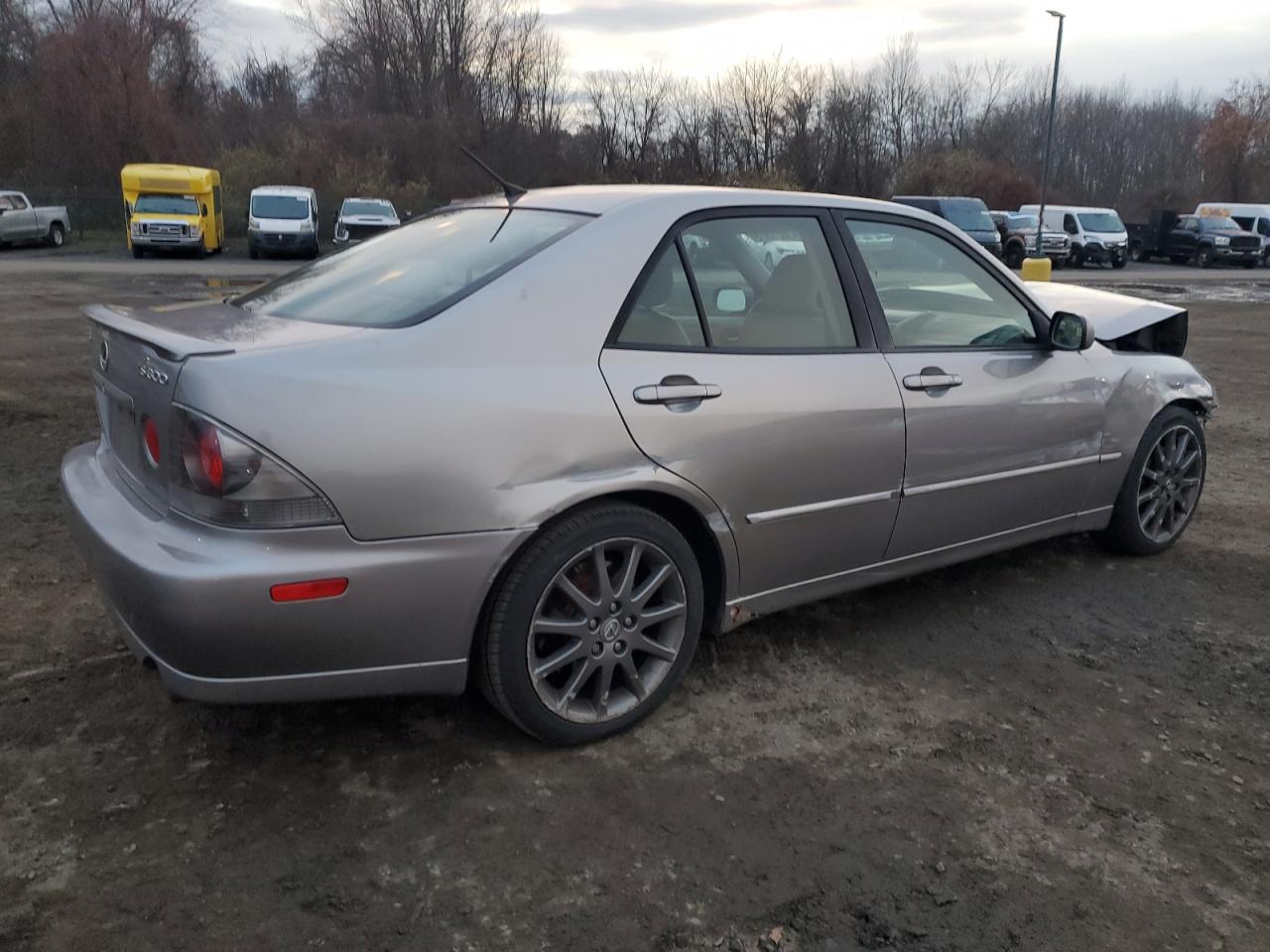 2004 Lexus Is 300 Beige vin: JTHBD192840092261