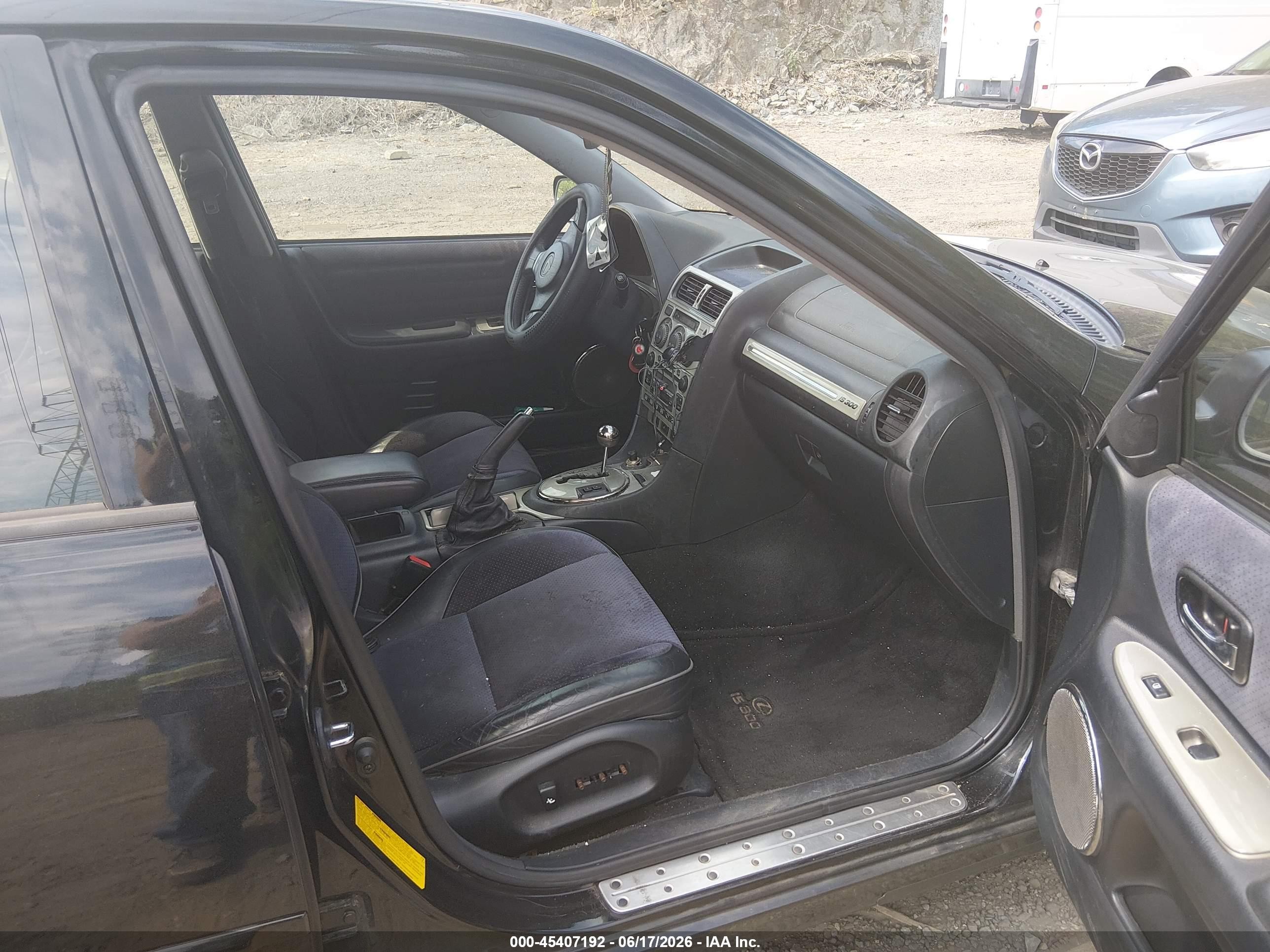 2002 Lexus Is 300   Black vin: JTHBD192920060335