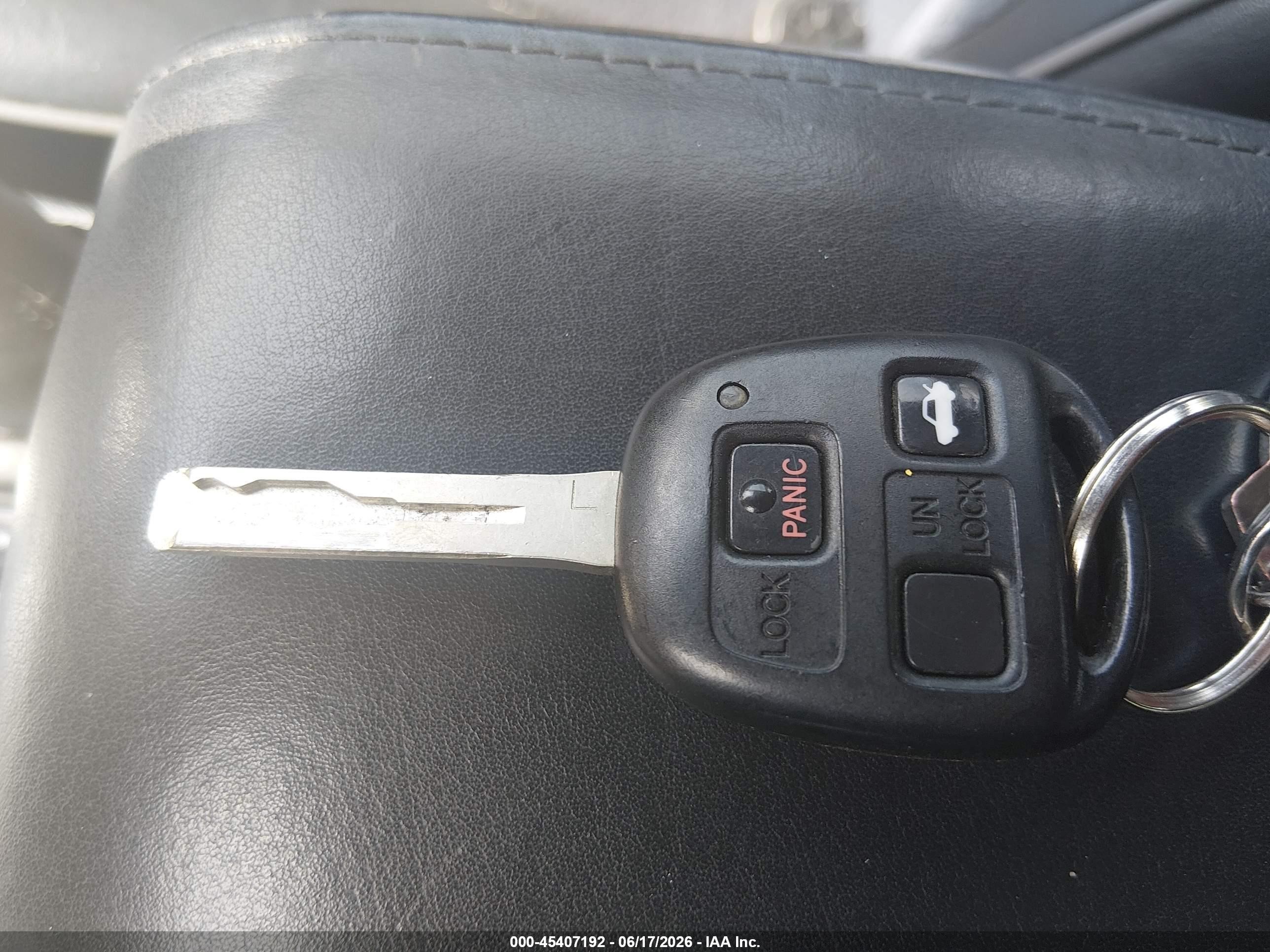 2002 Lexus Is 300   Black vin: JTHBD192920060335