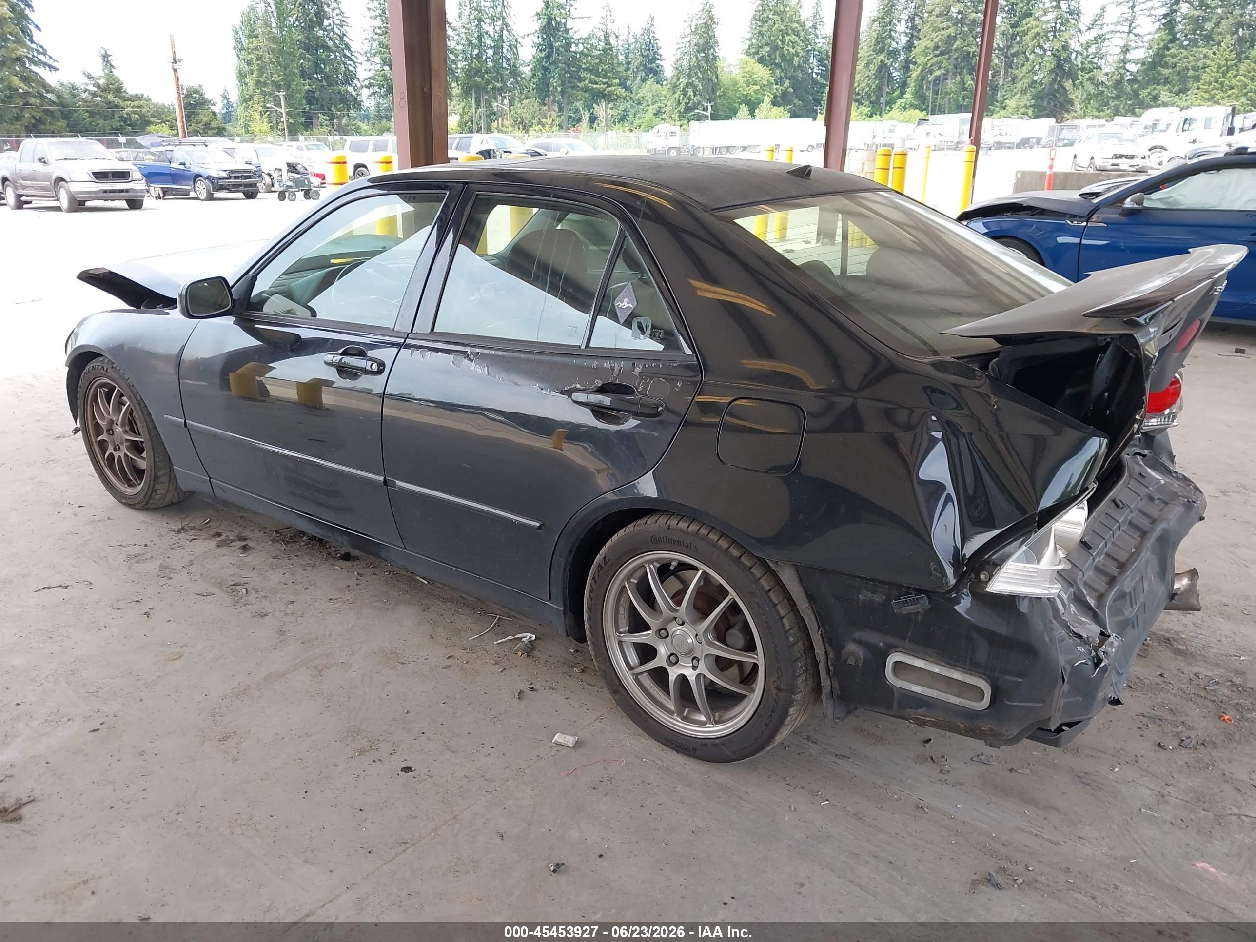 2002 Lexus Is 300   Gray vin: JTHBD192920060450