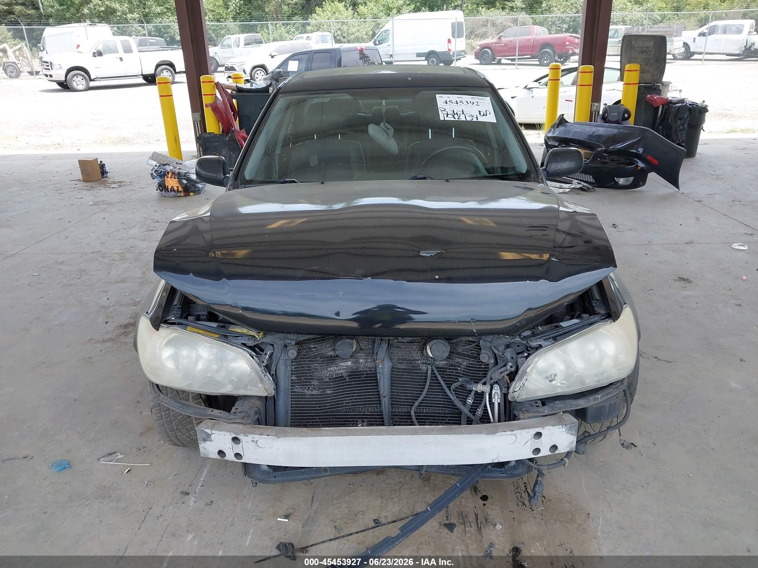 2002 Lexus Is 300   Gray vin: JTHBD192920060450