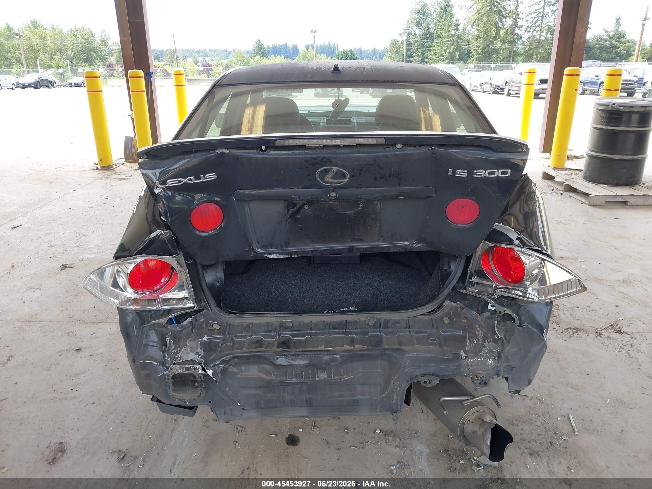 2002 Lexus Is 300   Gray vin: JTHBD192920060450